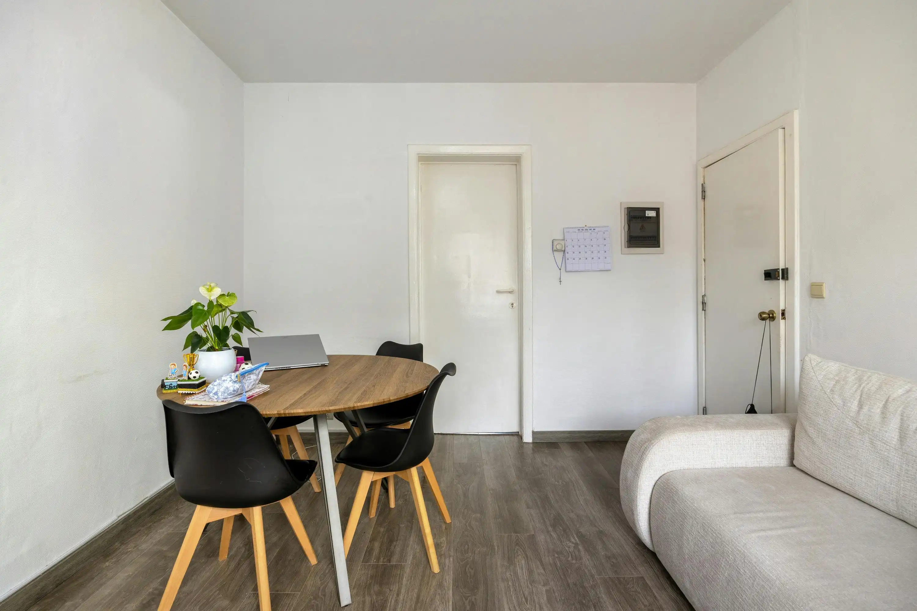 Opbrengsteigendom Vorst: 3 units, garage en rendement foto 44