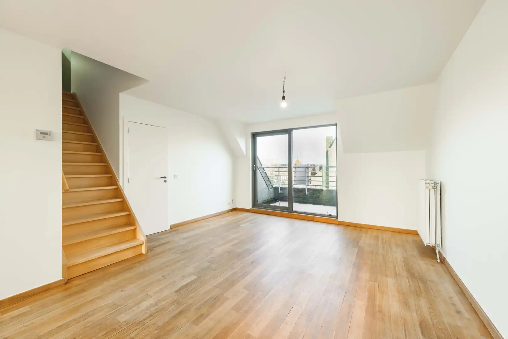 Instapklaar duplex-appartement met 3 slaapkamers te centrum Tielt! foto 4