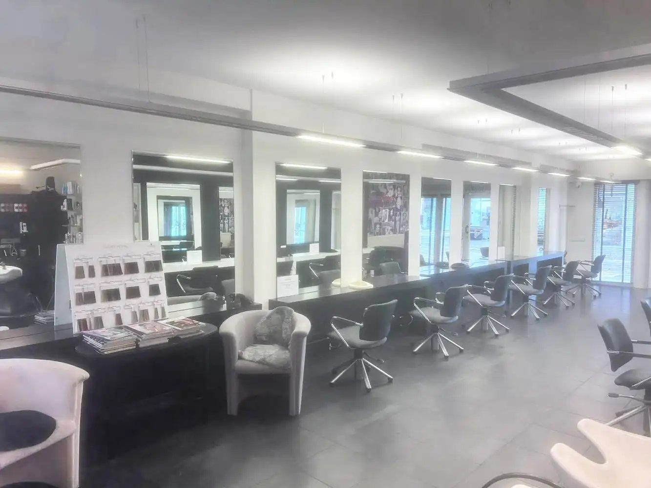 Commercieel gelijkvloers (±110 m²) op toplocatie in centrum Mol foto 5