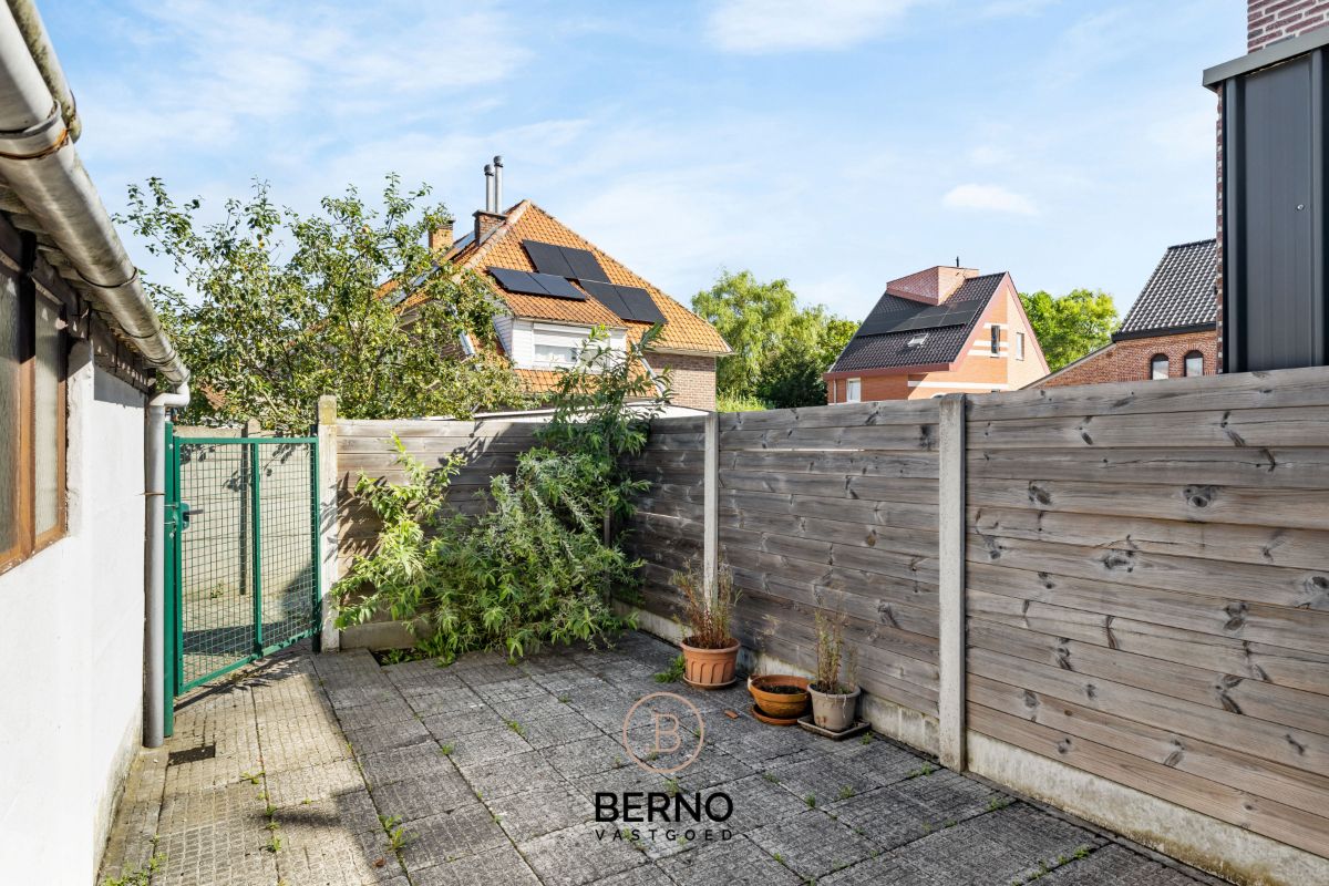 Rijwoning met uitrit achteraan foto 14