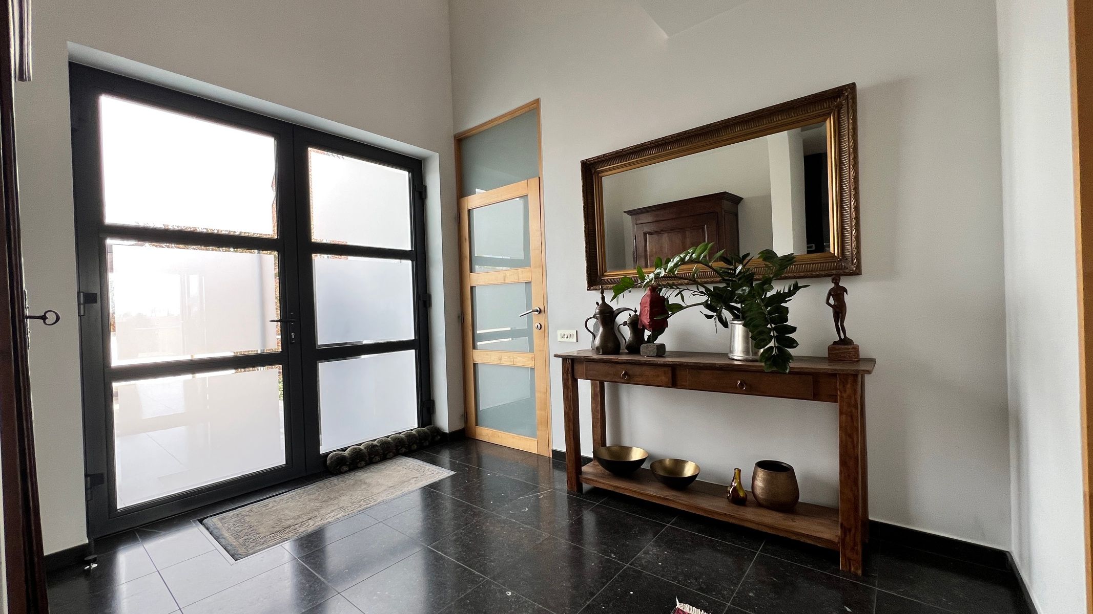 Exclusieve villa met adembenemend uitzicht en luxueuze voorzieningen foto 2