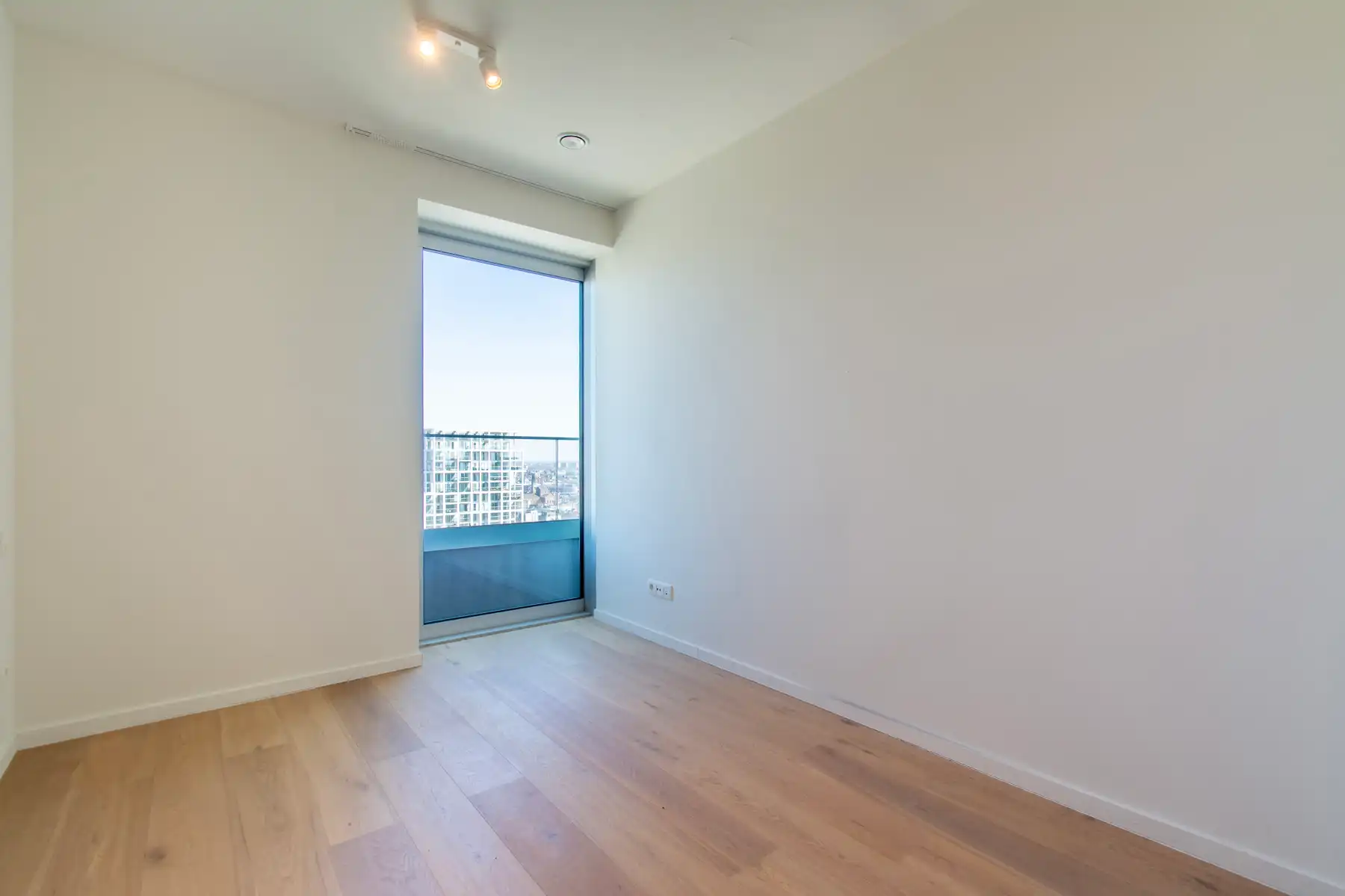 Gezellig 2-slaapkamer app. met groot terras foto 16