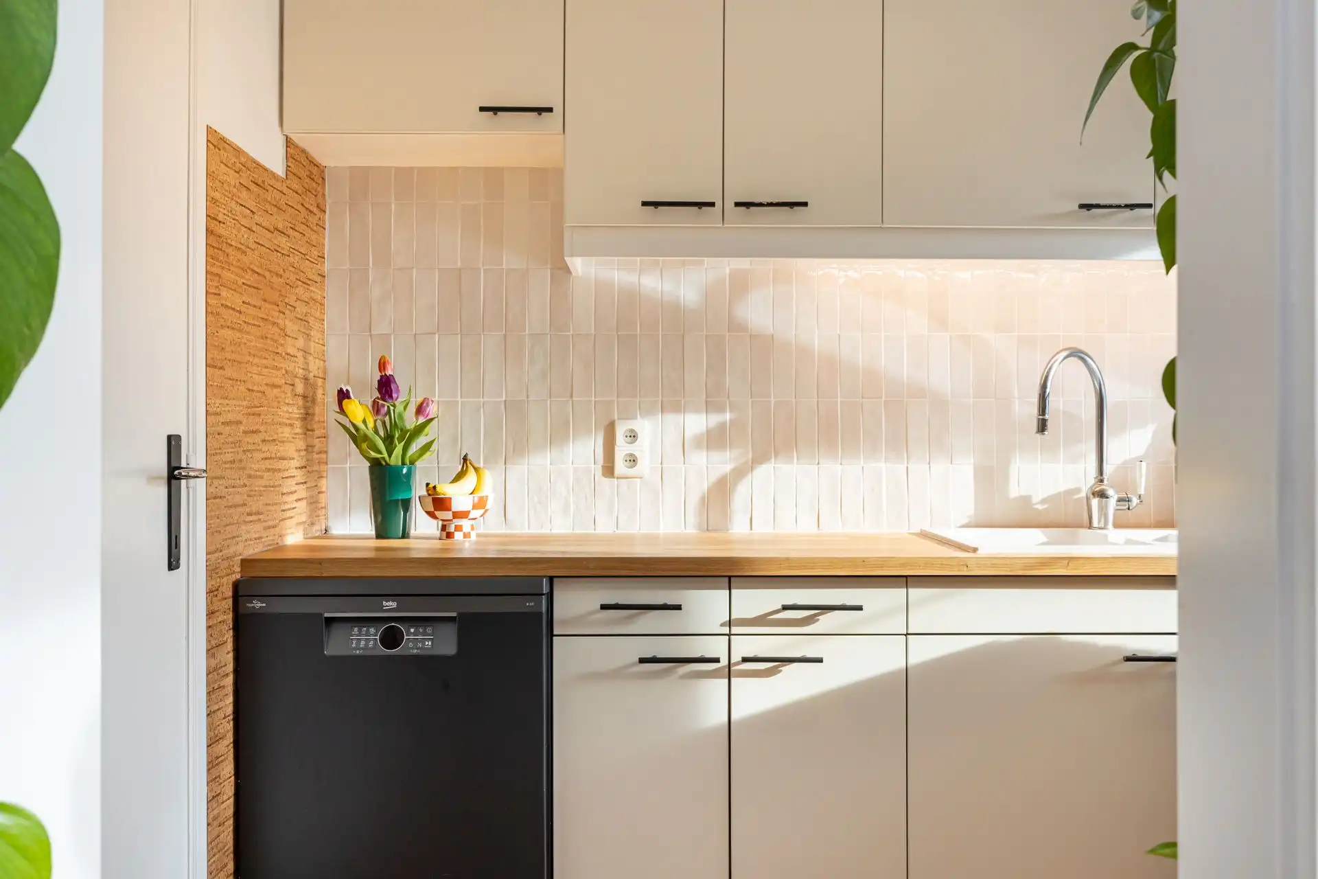 Verzorgd appartement met 2 SLKPS in rustige buurt foto 7