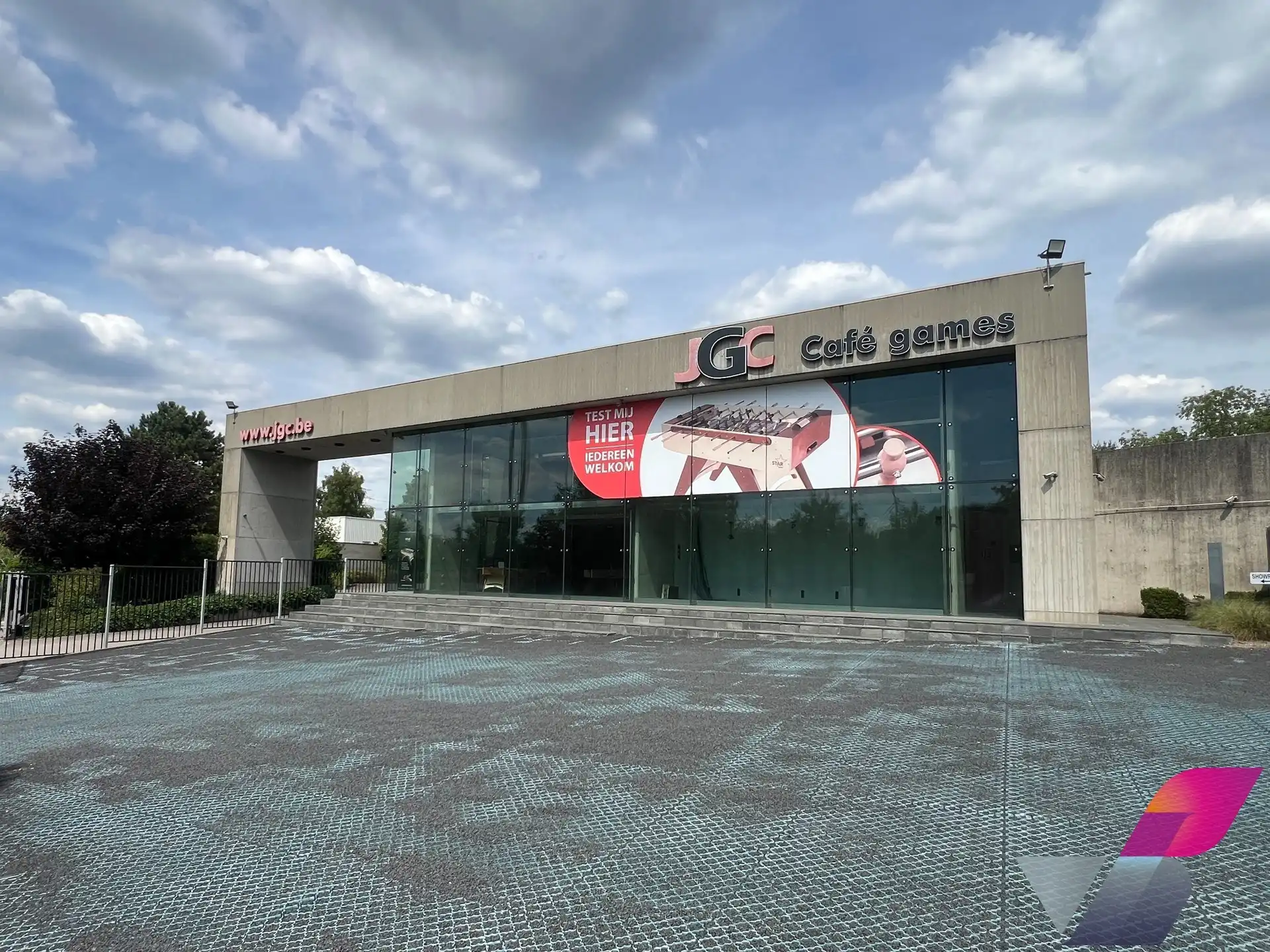 SEMI-INDUSTRIEEL GEBOUW OP ZICHTLOCATIE foto 24