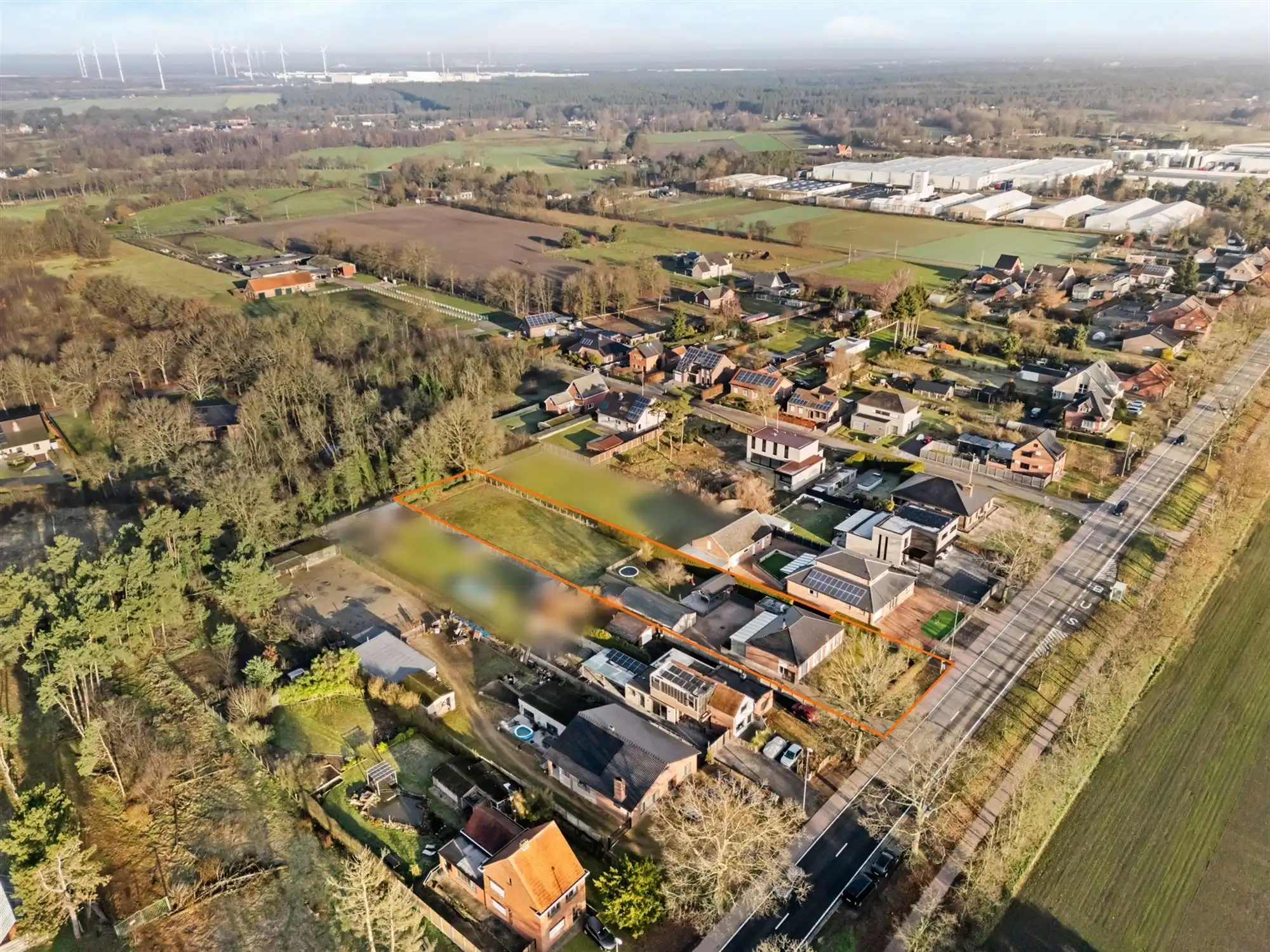 INSTAPKLARE GELIJKVLOERSE WONING MET RUIME GARAGE OP 2191M2 foto 37