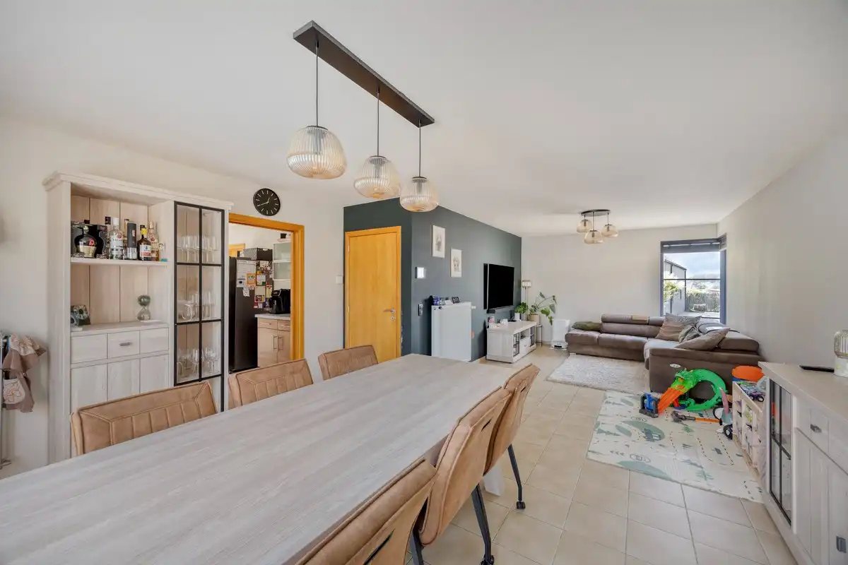 Ruime woning met tuin, garage en 3 slaapkamers in Roosdaal - bouwjaar 2007, foto 6