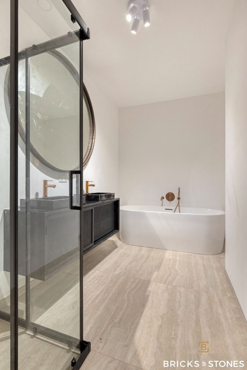 Nieuwbouwwoning met 4 slaapkamers en zonnige tuin foto 13