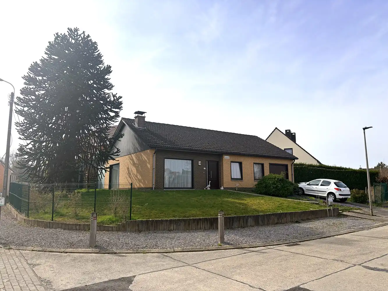 Hoofdfoto van de publicatie: Charmante bungalow met 3 slaapkamers en renovatiepotentieel in het rustige Leefdaal (Bertem)