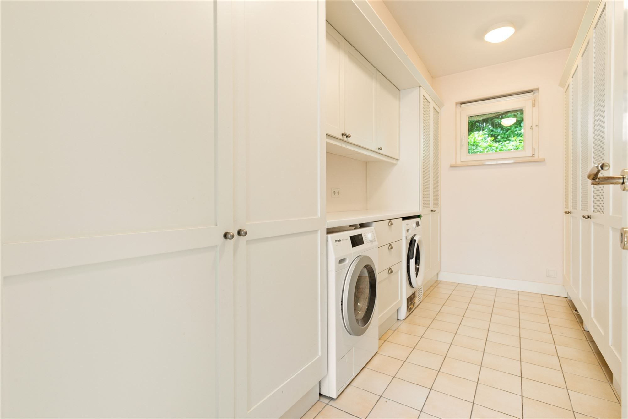 Exclusieve rietgedekte villa op 5.717 m² grond. foto 29