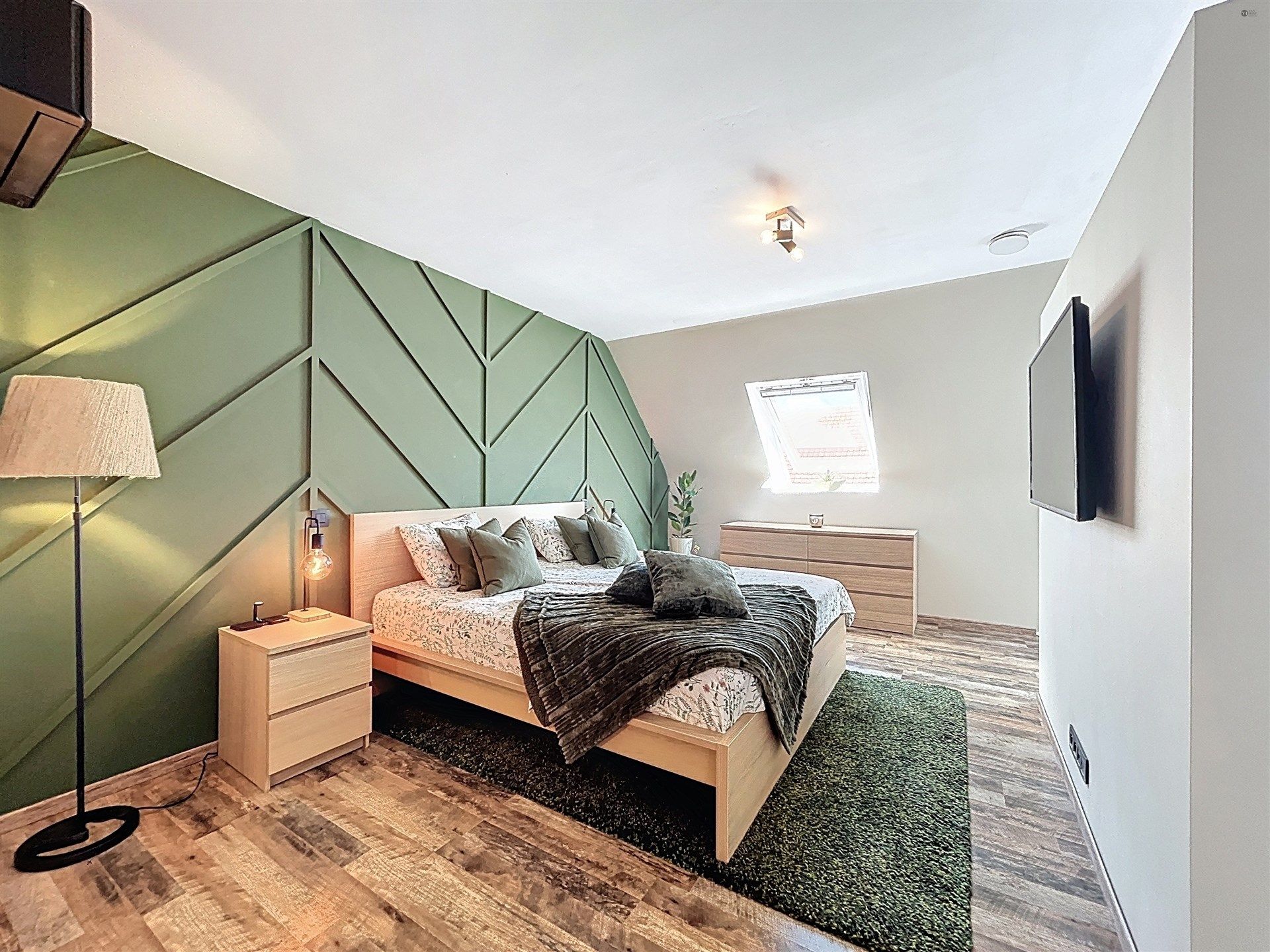 Ruime -BEN-woning met 4 slaapkamers met zuidwest tuin en overdekte carport op toplocatie foto 16