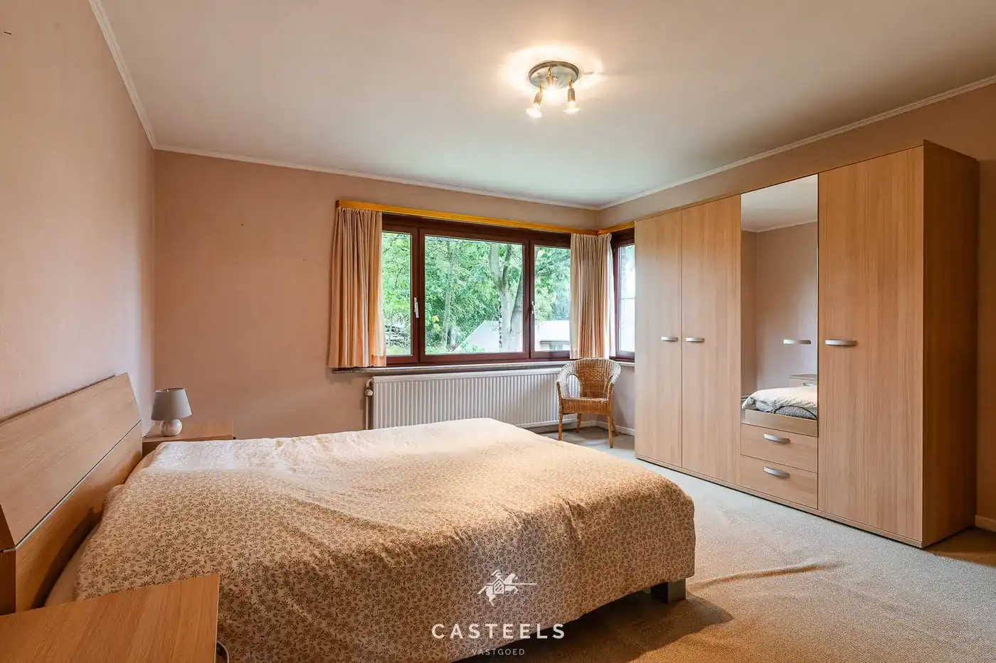 Ruime HOB met 4 slaapkamers en zonnige tuin in een groene, rustige omgeving foto 9