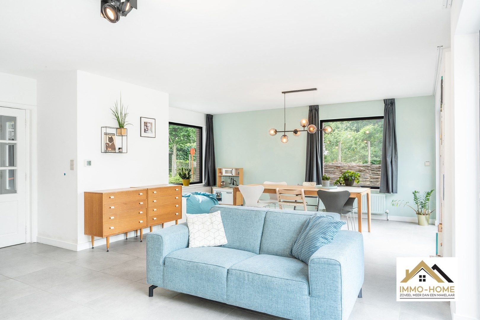 Instapklare halfopen bebouwing in groene omgeving foto 8
