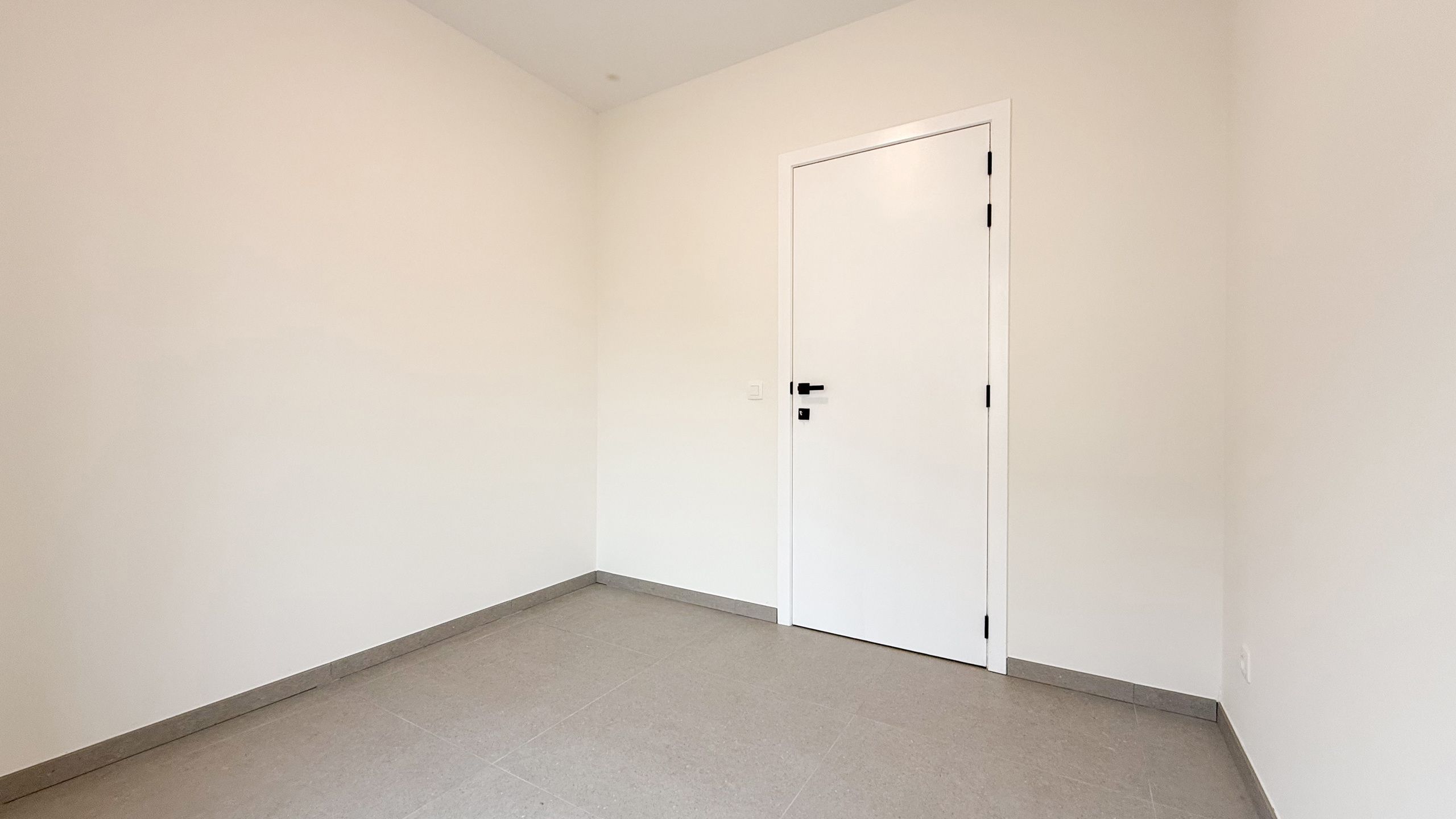 Nieuwbouwappartement met 3 slaapkamers en tuin! foto 27
