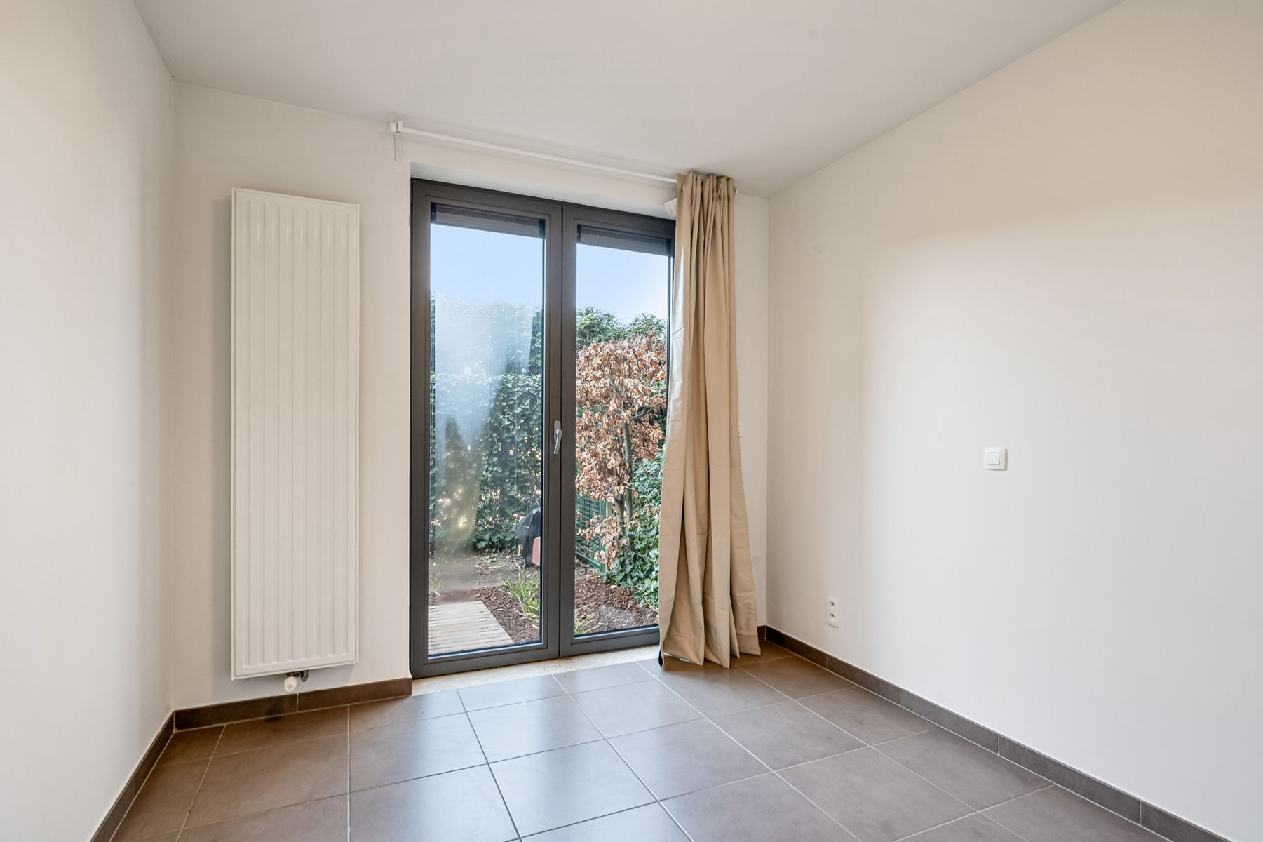 Instapklaar appartement met privé tuin en zonneterras foto 12