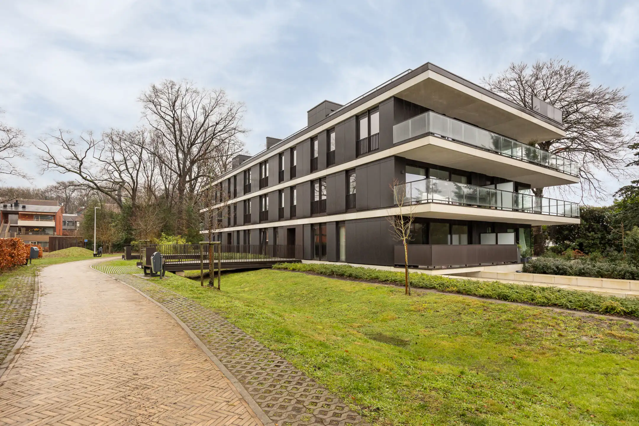 Nieuwbouw met terras van 50m2 inclusief autostaanplaats foto 19