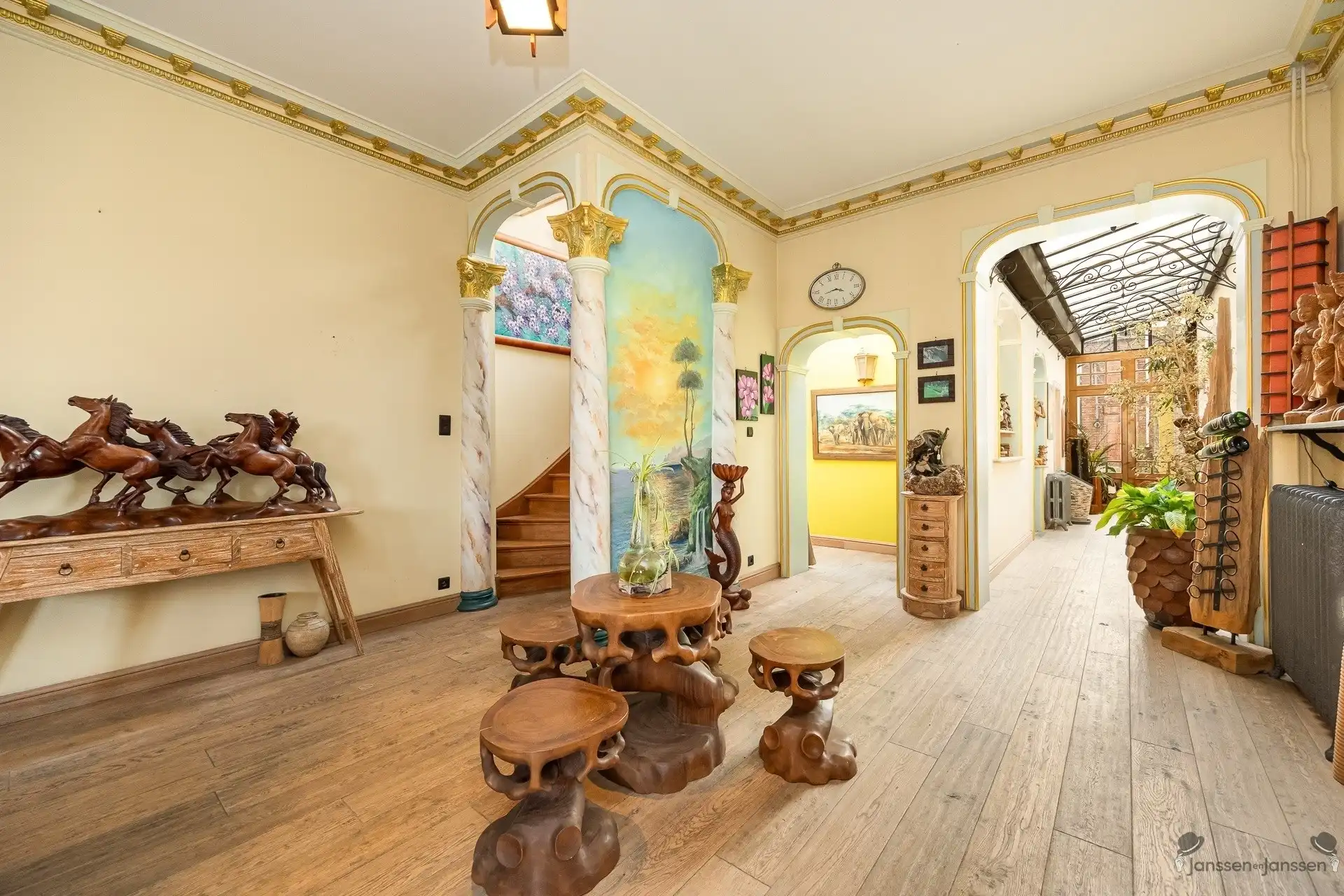 Uniek royaal handelshuis in centrum Antwerpen foto 11