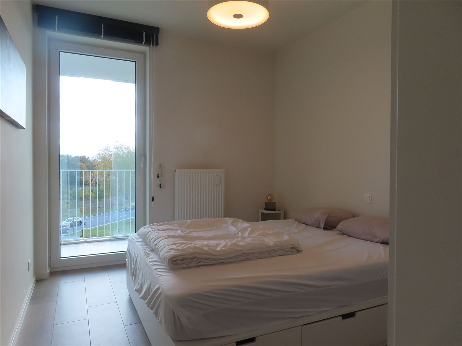 Knap gemeubeld beginners appartement met terras én parking! foto 12