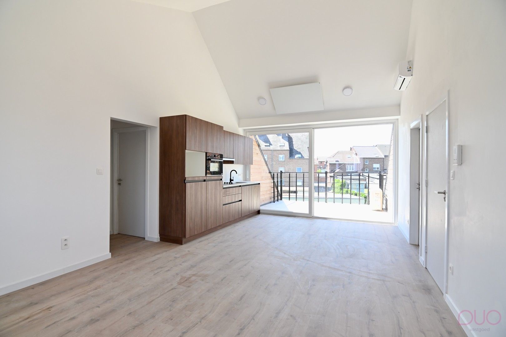 Instapklaar appartement met 2 slaapkamers en staanplaats nabij het centrum van Tongeren foto 2