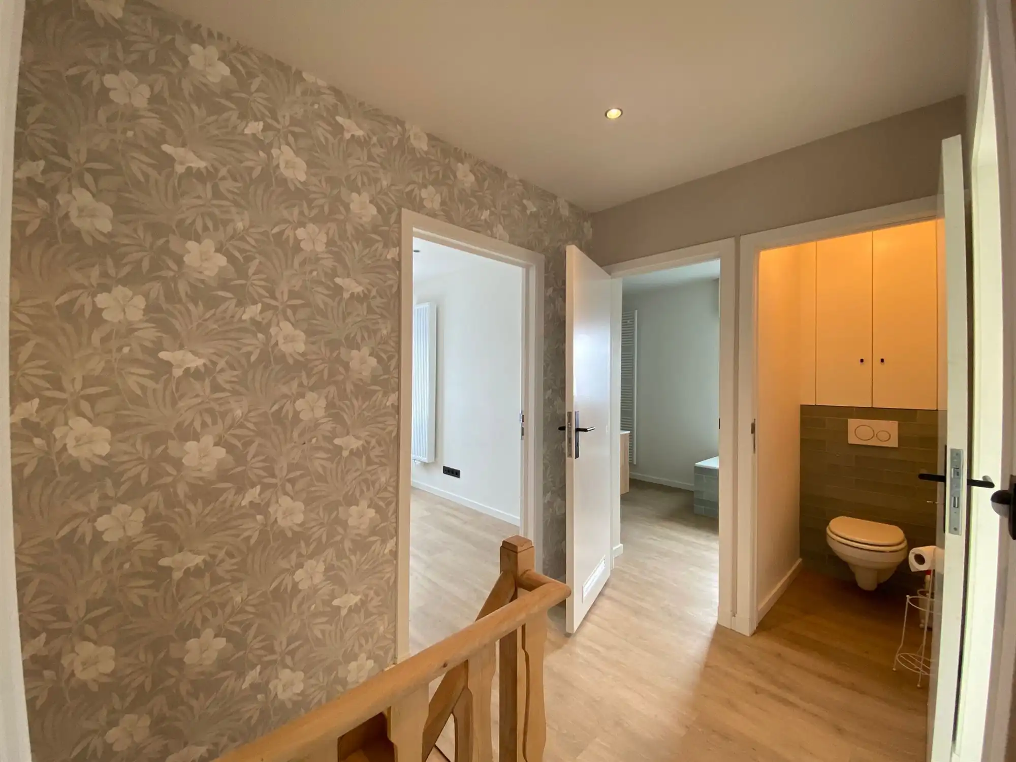 prachtig gerenoveerde woonst met 5 slaapkamers en 2 garages foto 16