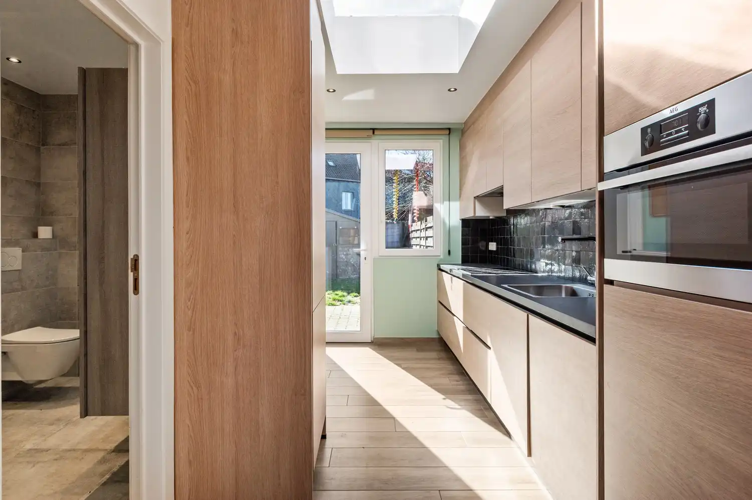 Ruime, centraal gelegen woning met 4 slaapkamers en stadstuin te Lier foto 8