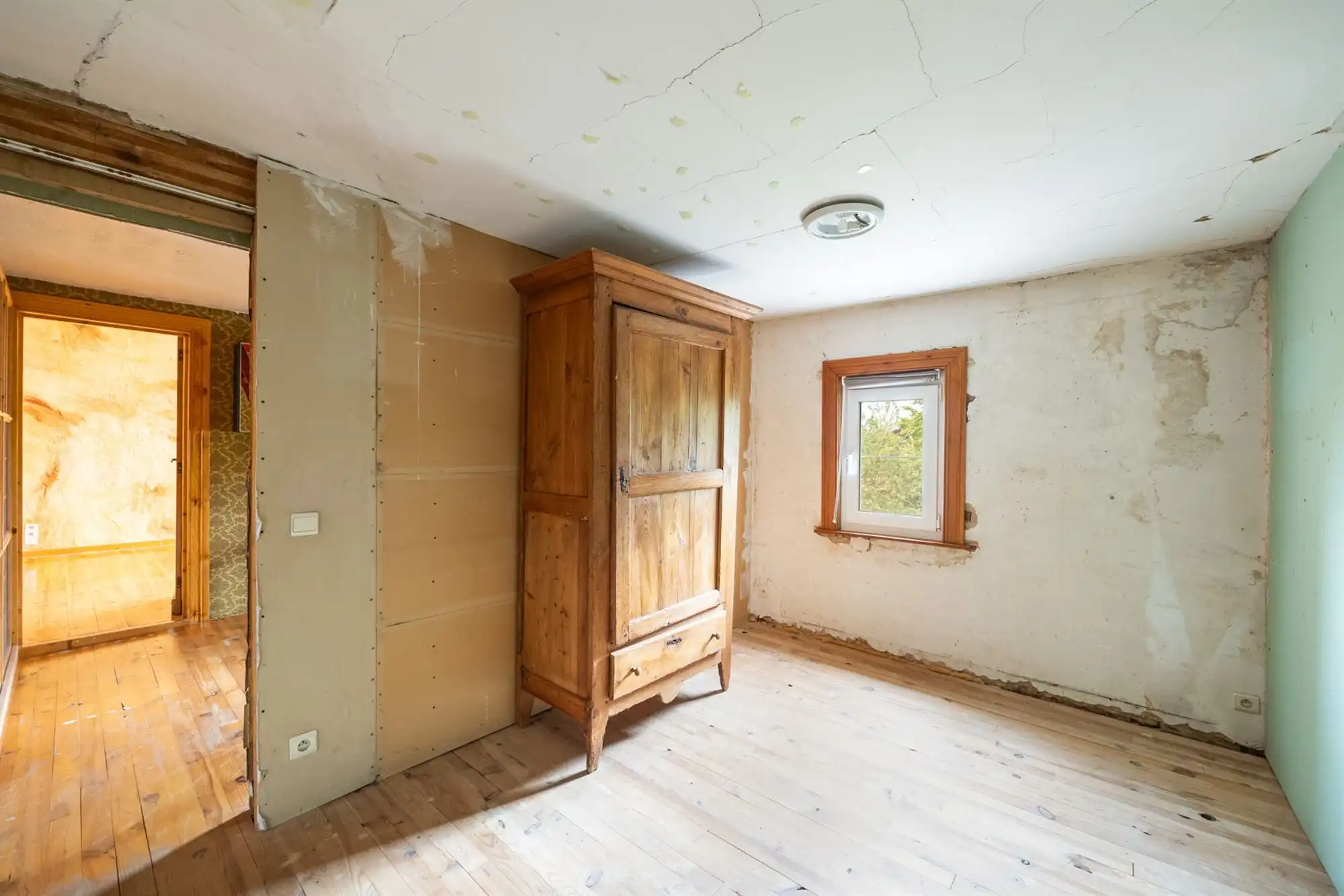 Lichtrijk op te frissen woning op 11a60ca foto 28