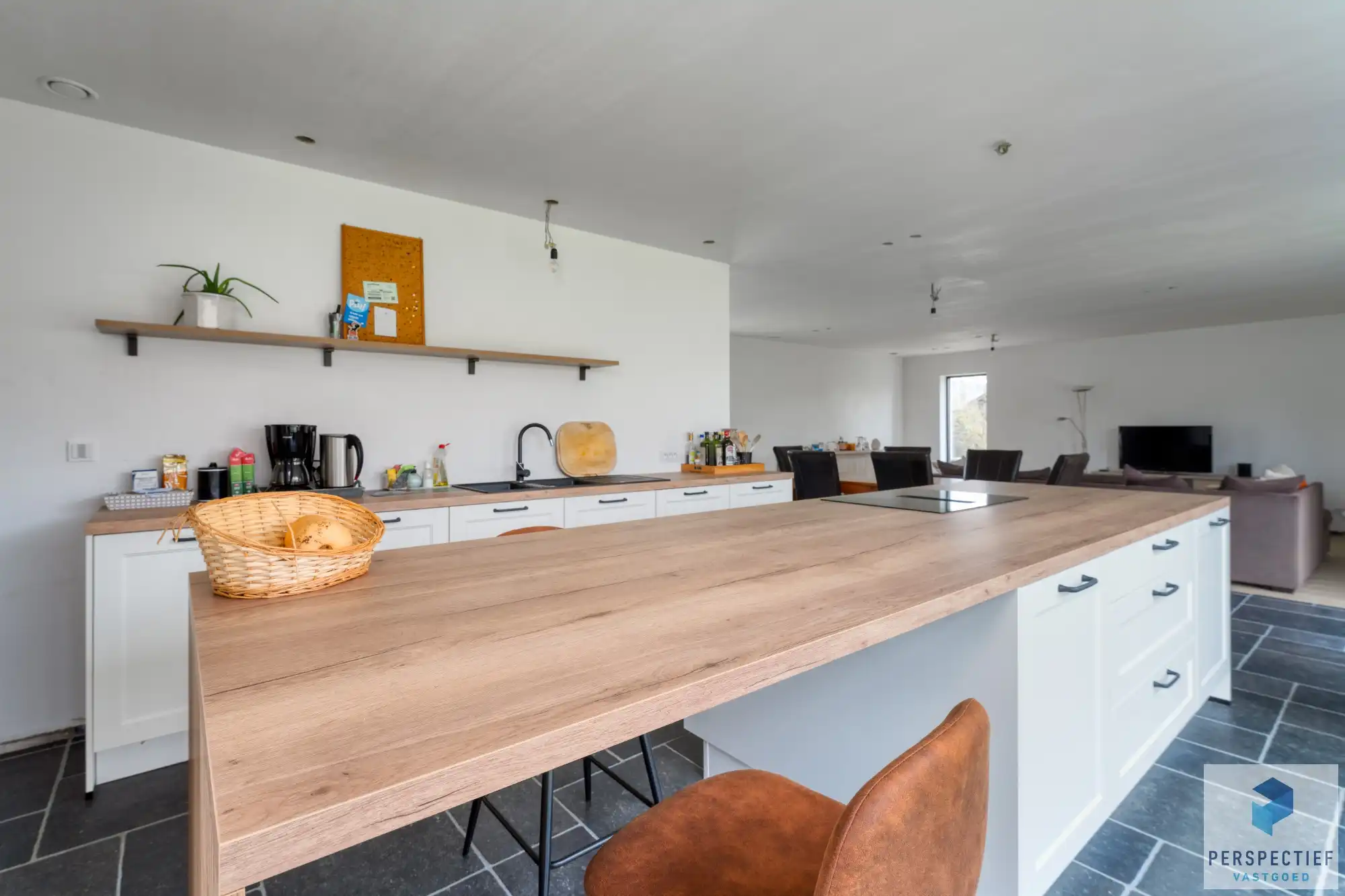 Charmante energiezuinige hedendaagse landelijke villa met tuin op 1067m² foto 4