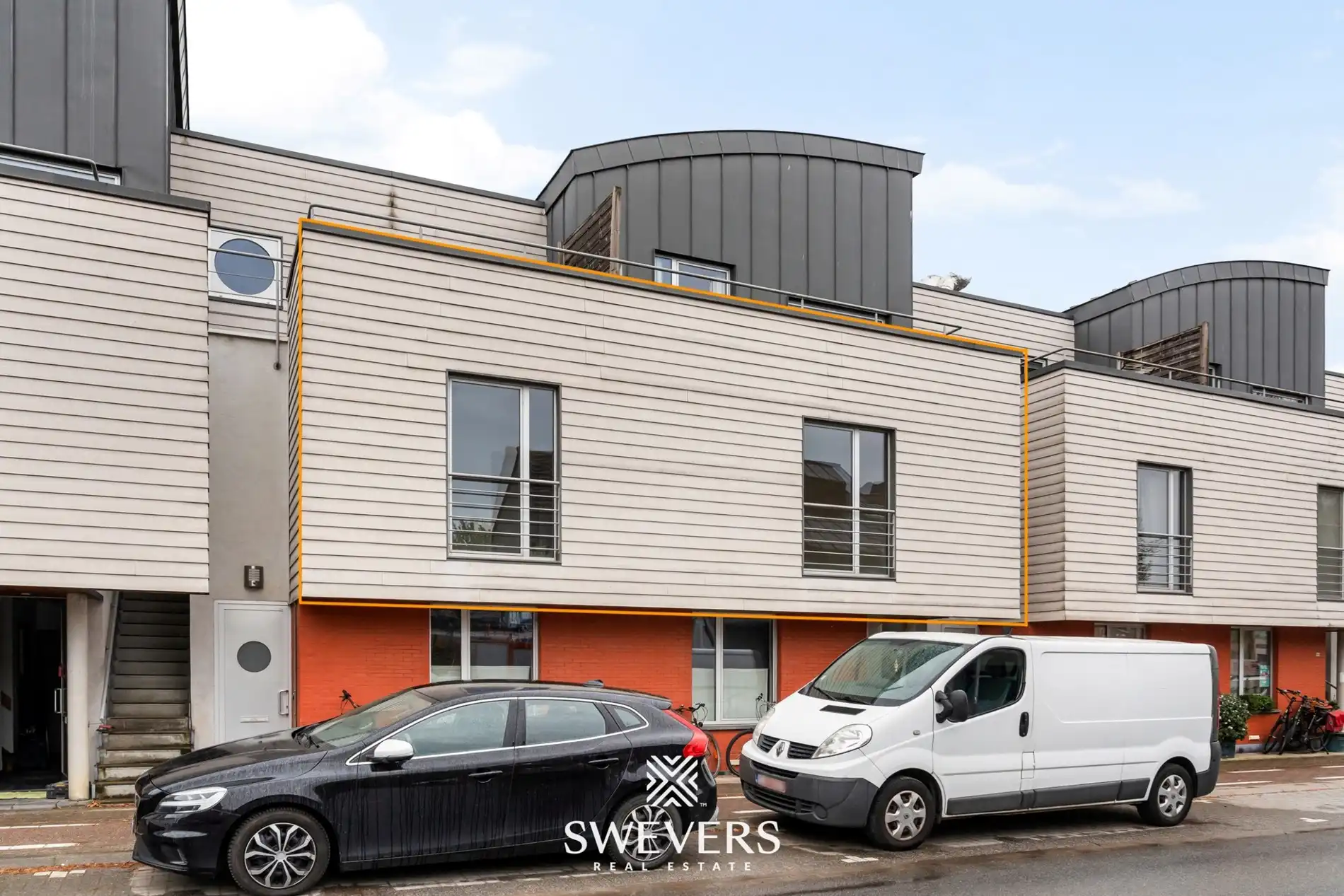 Ruim duplex appartement met 2 slaapkamers en tuin foto 17