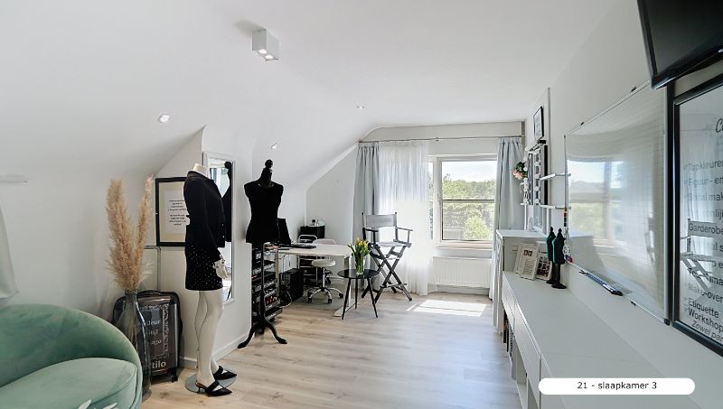 EXCLUSIEF PERFECT AFGEWERKTE MODERNE VILLA (330m²) OP TOPLOCATIE EN PRACHTIGE TUIN foto 21