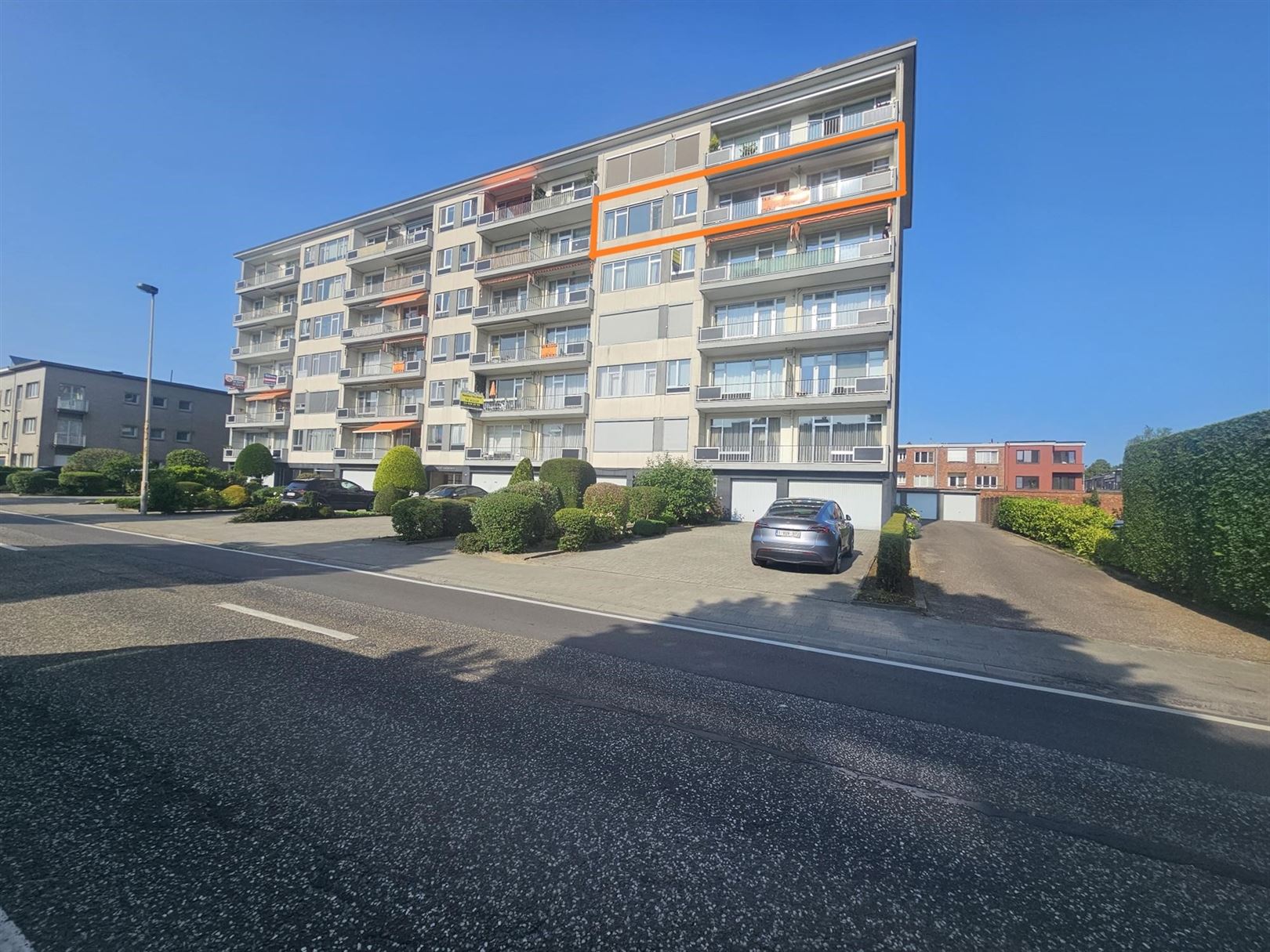 Ruim appartement met 4slpks, terras en garagebox foto 14