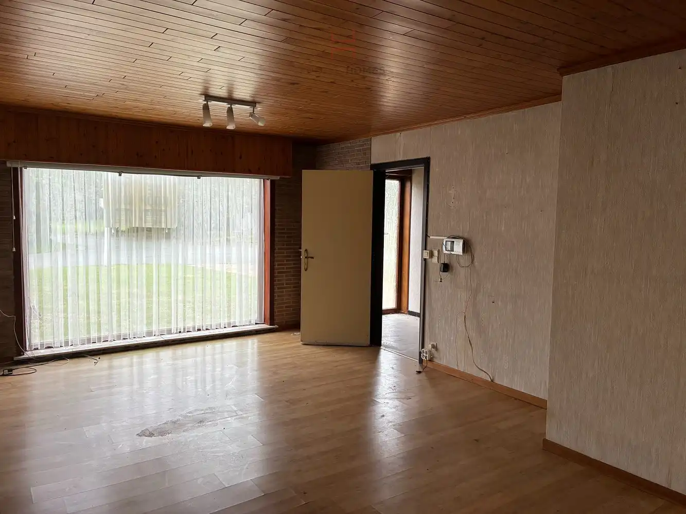 Te renoveren halfopen bebouwing in een residentiële wijk van Heist-Aan-Zee foto 3
