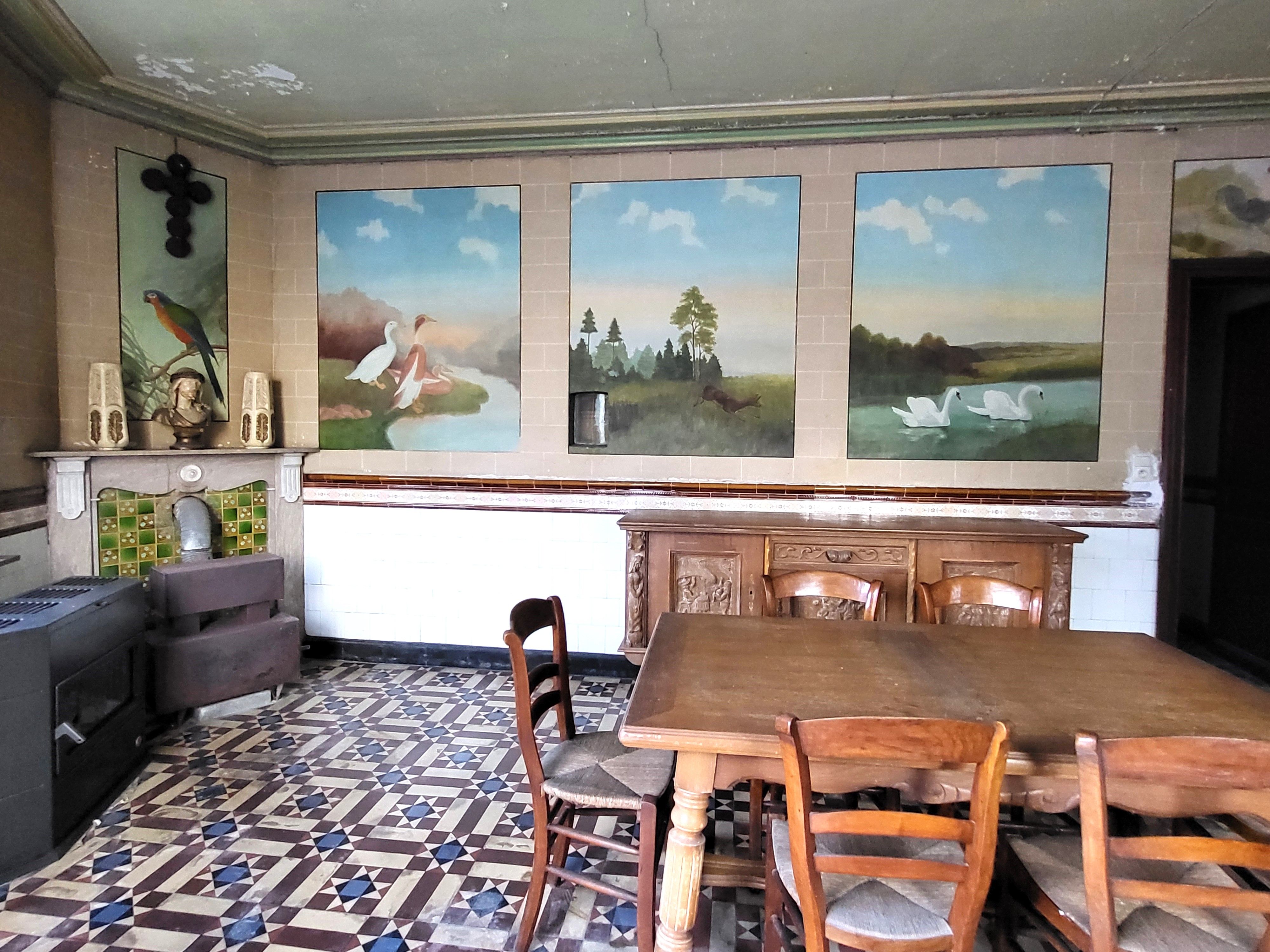 Prachtig te renoveren burgerwoning op 318m² met ruime garage en stalling. foto 8