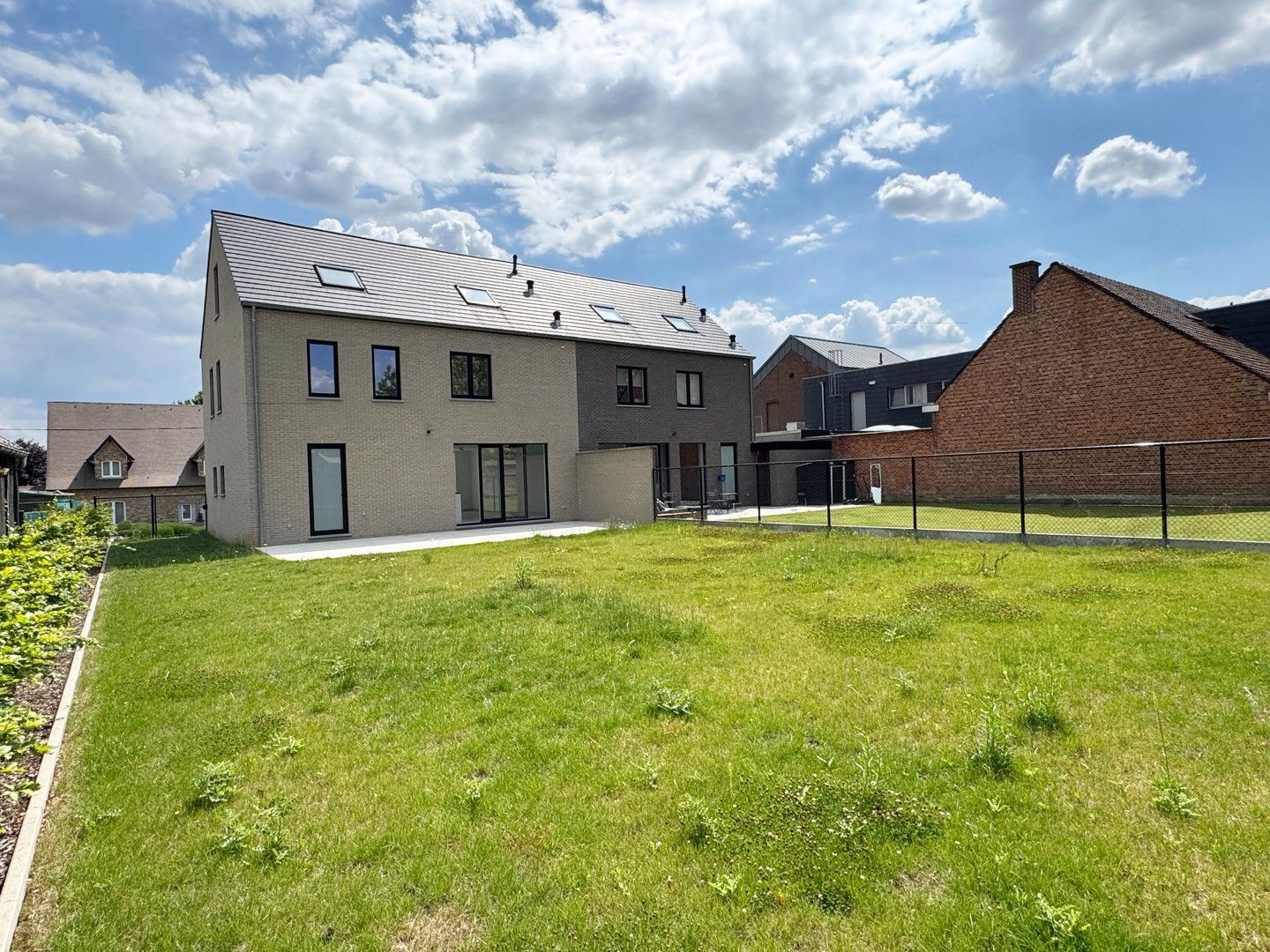 Nieuwbouwwoning met grote tuin en 4 slaapkamers foto 15