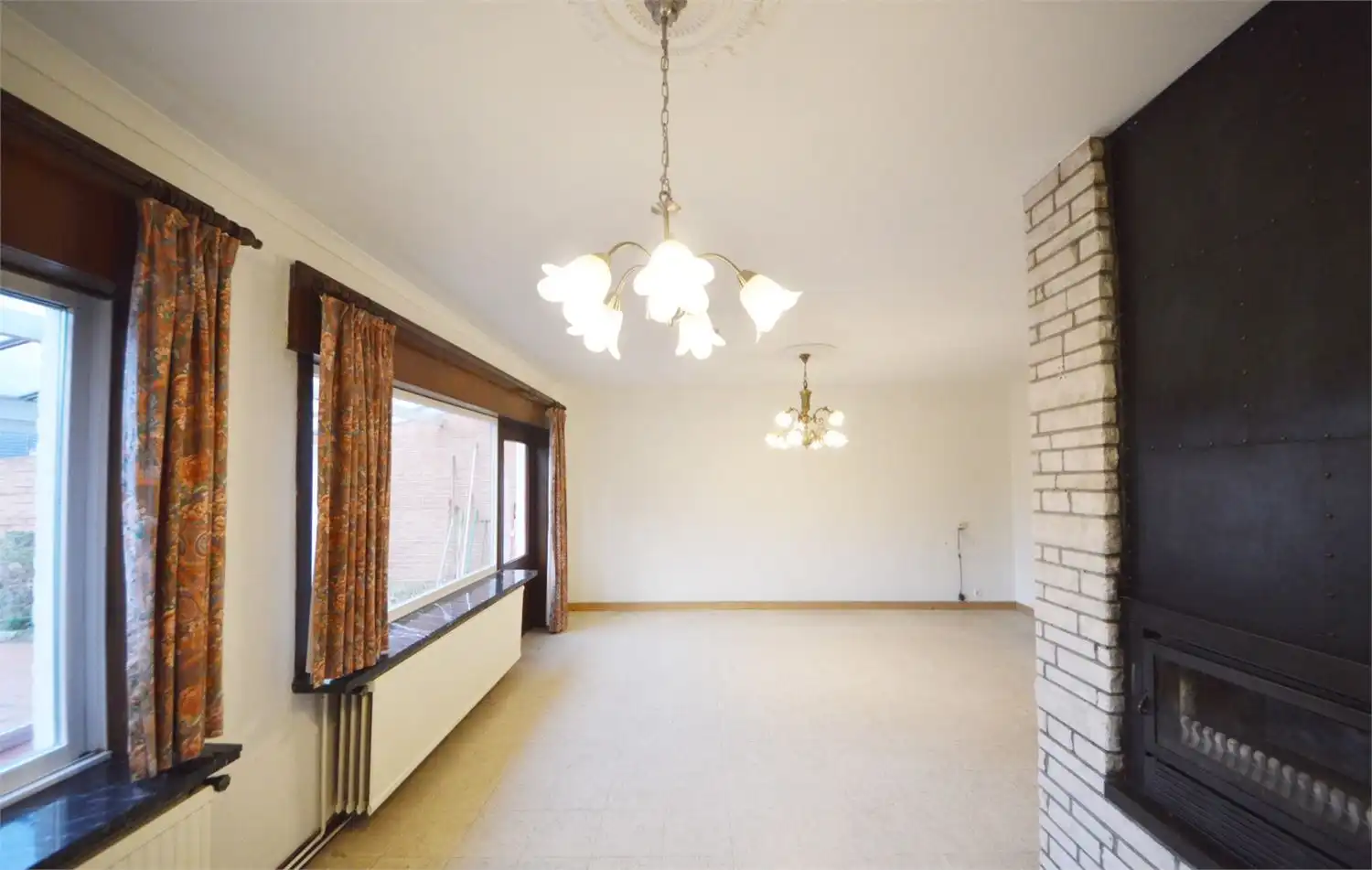 RUIME WONING 4 SLPK, GARAGE EN RUIME TUIN foto 12