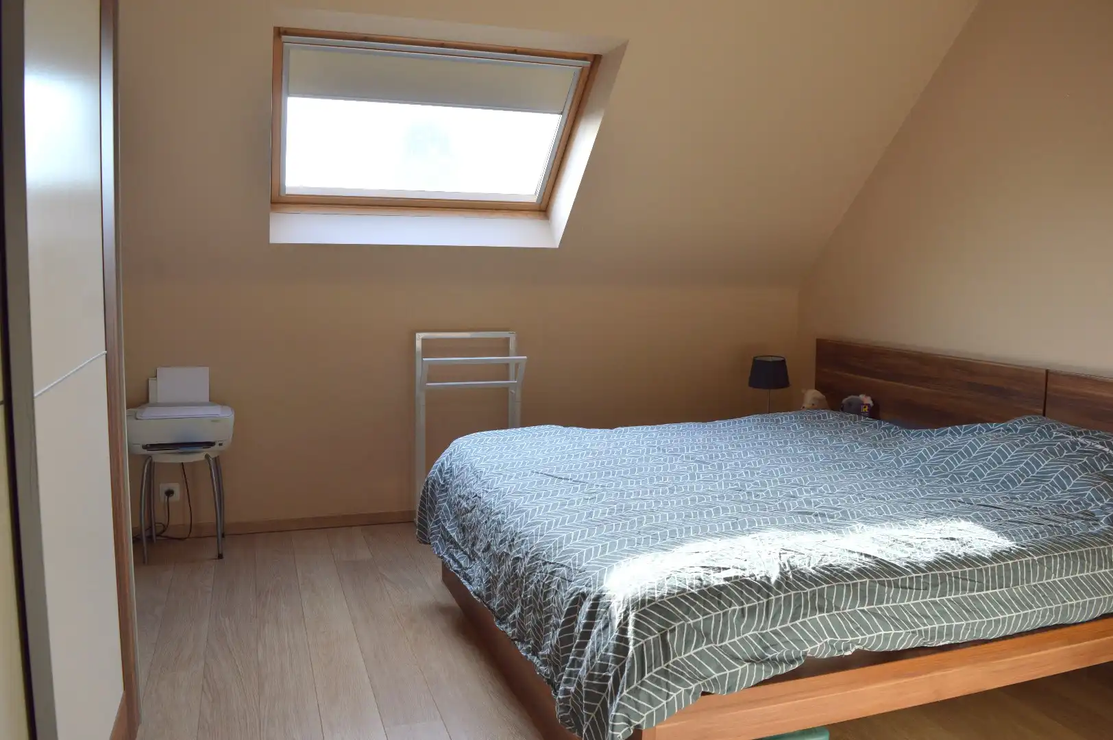 Verzorgd recent 2 slaapkamer appartement foto 9