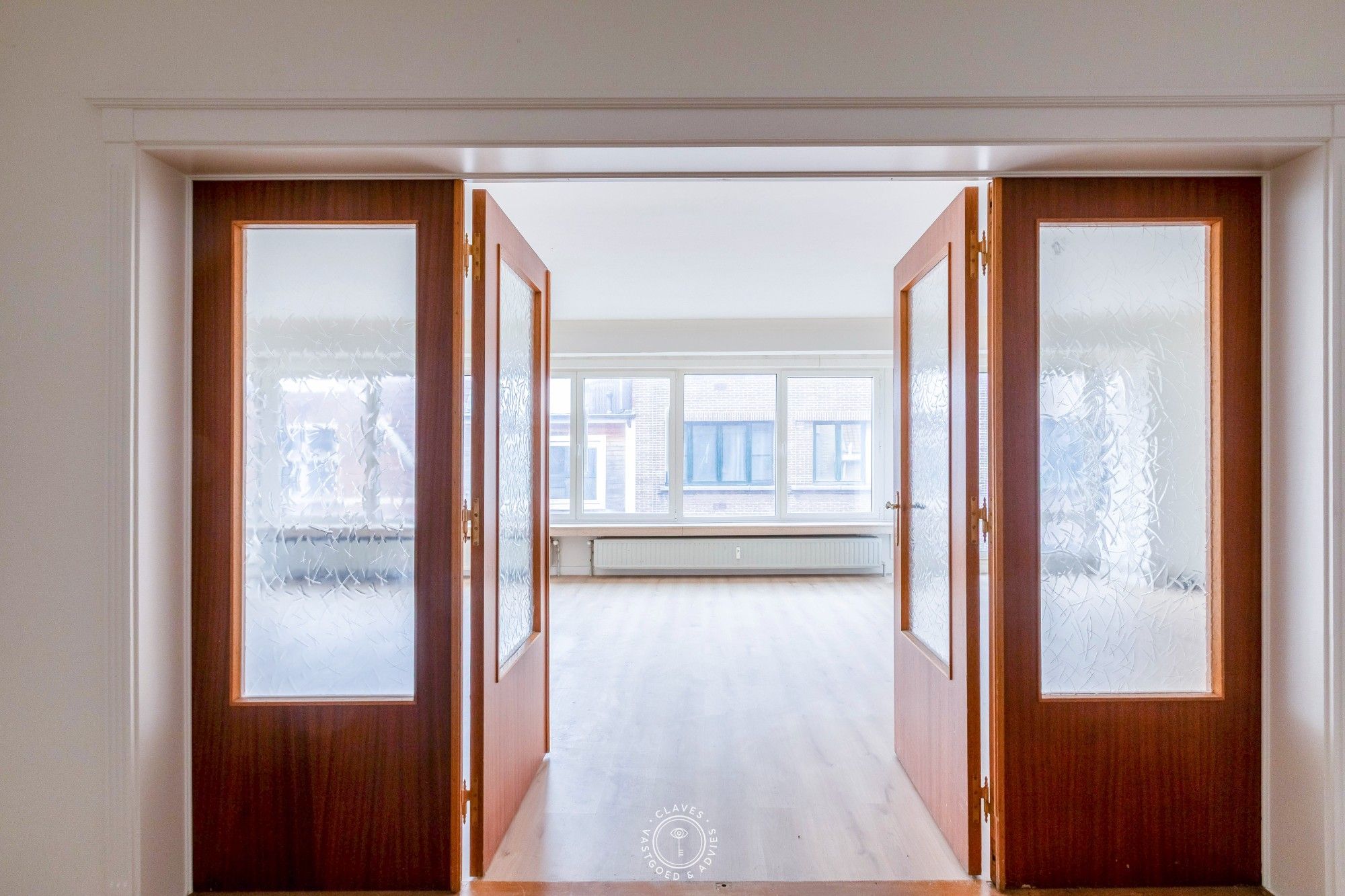 Welgelegen investeringseigendom met ruime driekamerappartementen foto 3