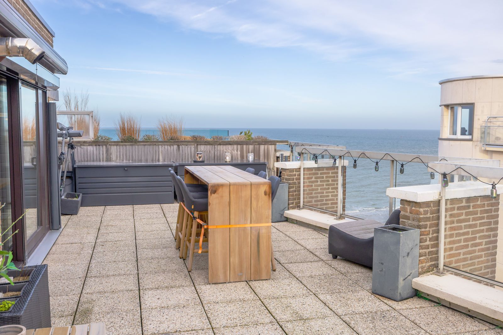Uitzonderlijk penthouse appartement met leefterras en fantastisch zeezicht foto 2