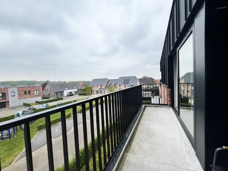 Ruim en lichtrijk appartement met garage op rustige, centrale ligging foto 6