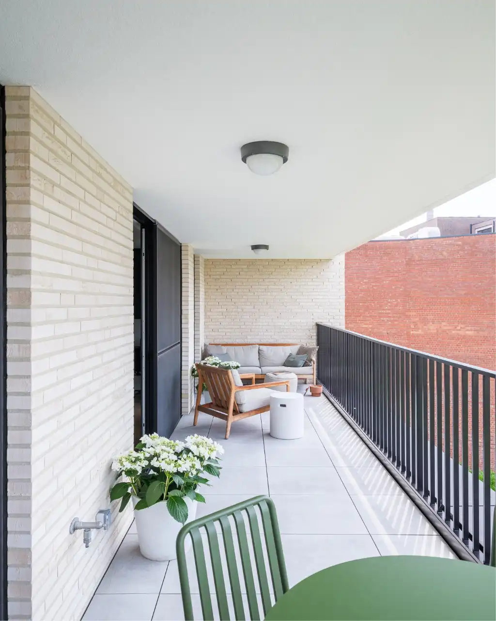 Royaal en hoogwaardig afgewerkt appartement met drie slaapkamers en ruim zonneterras. foto 6