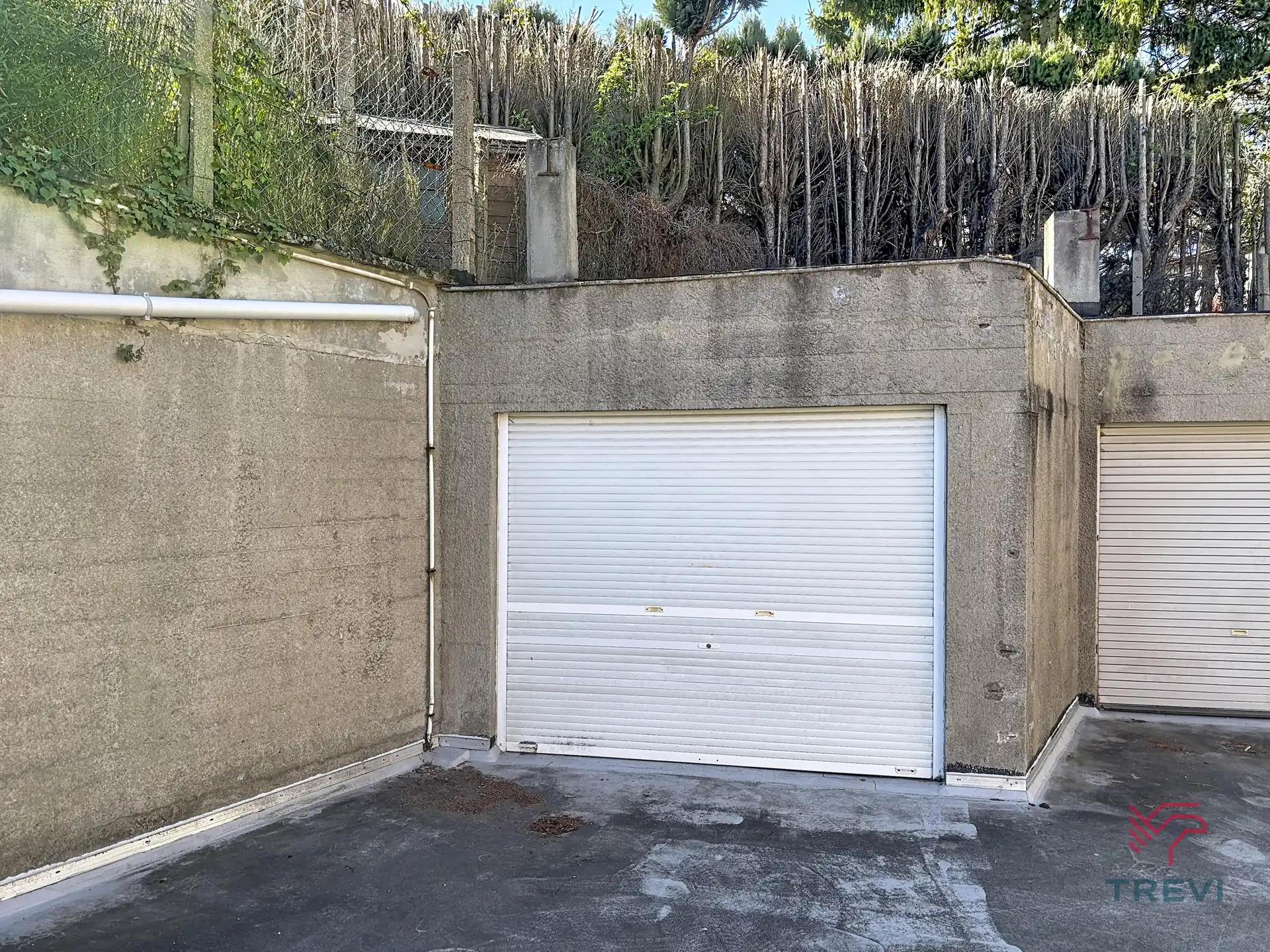 Tomberg - Afgesloten garagebox foto 8