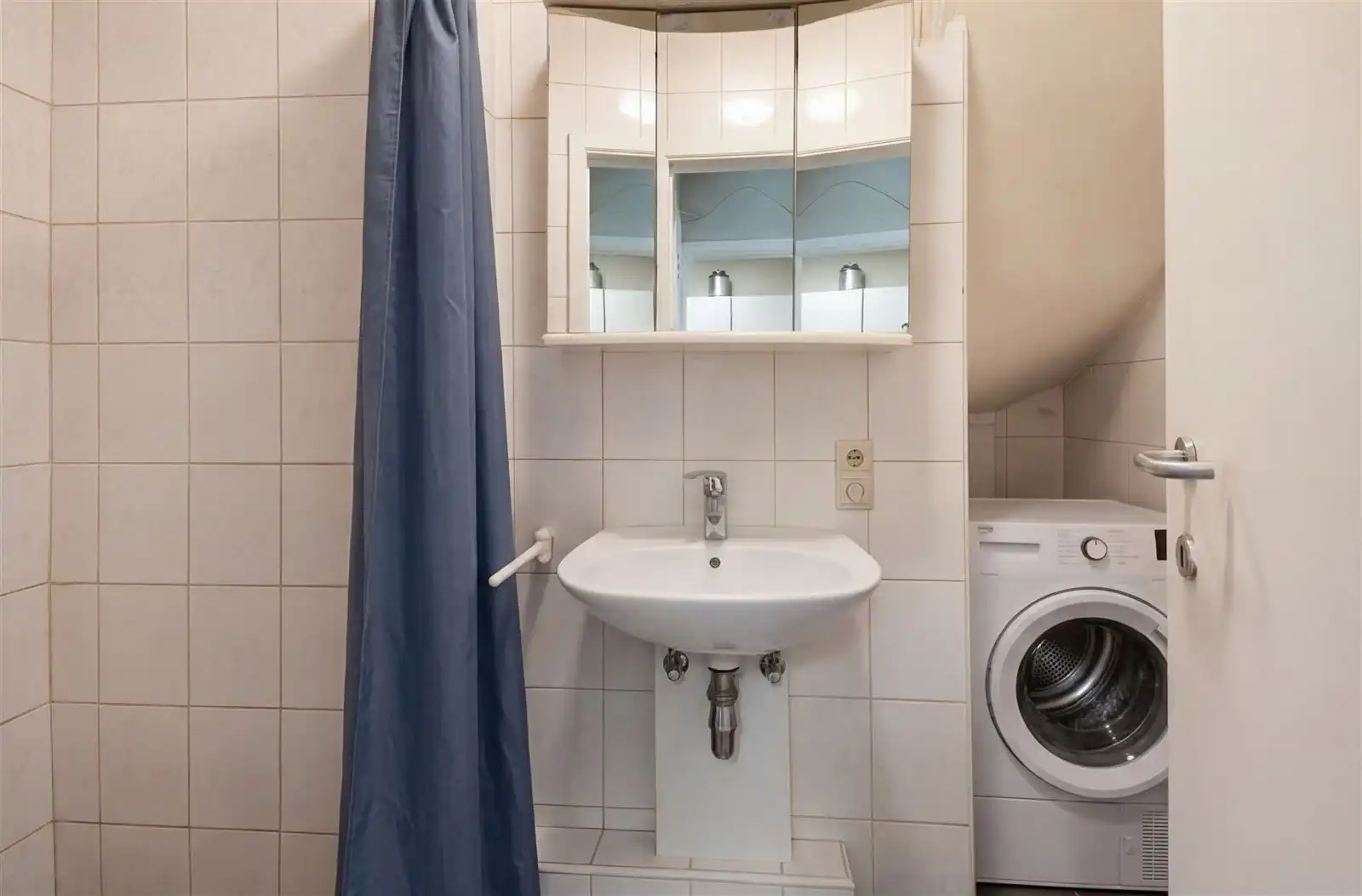 Opbrengsteigendom - met 3 appartementen foto 13