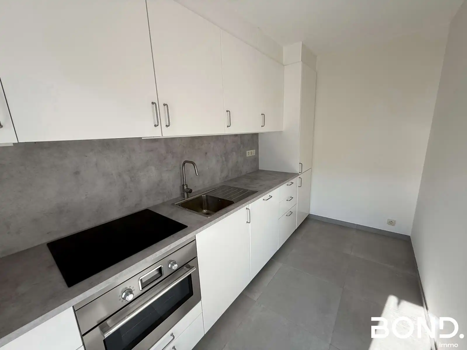 Volledig gerenoveerd appartement met 2 slaapkamers en ruim zonneterras te huur in Heverlee (Leuven) foto 5