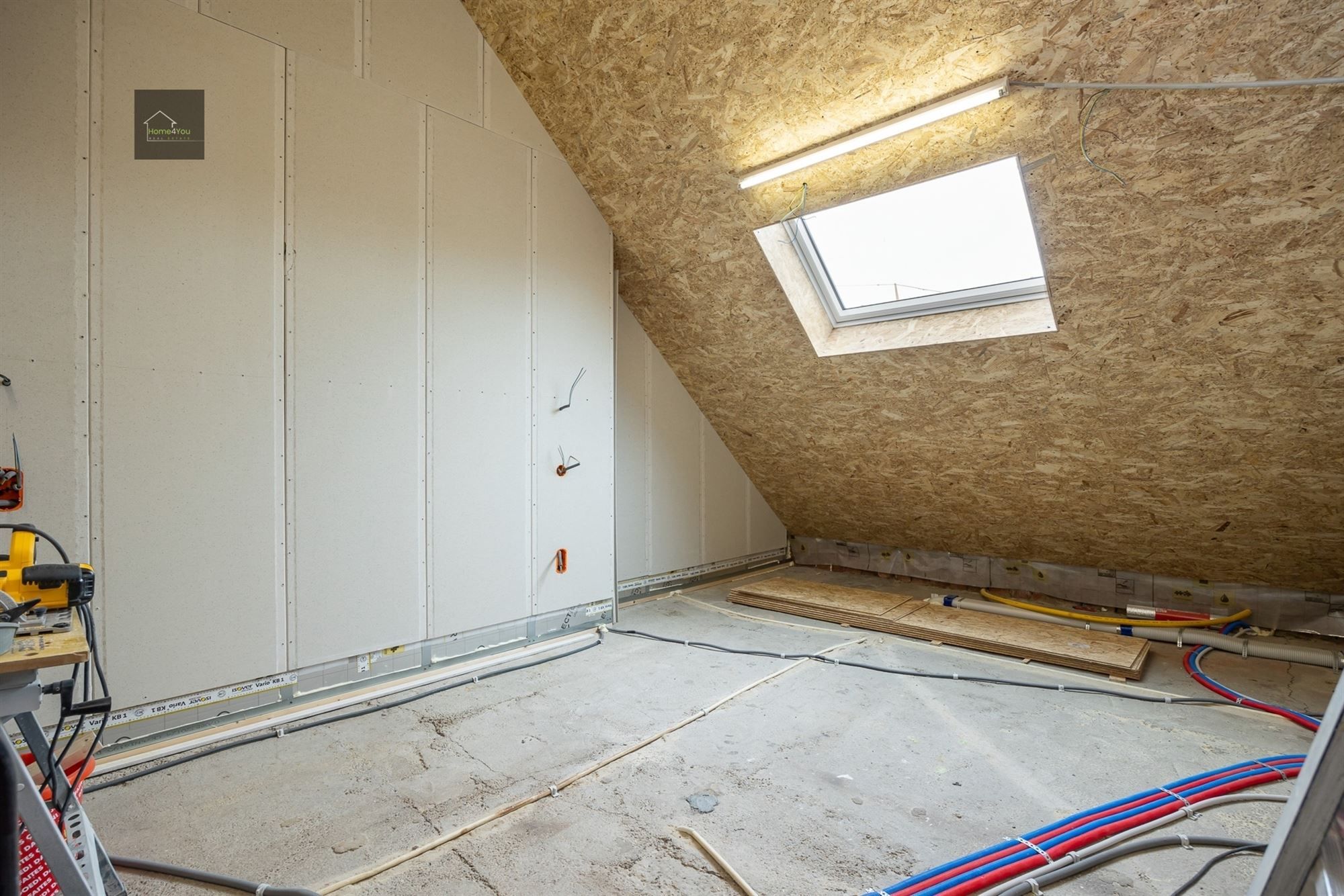 HOB met 4 slaapkamers en 2 badkamers foto 19