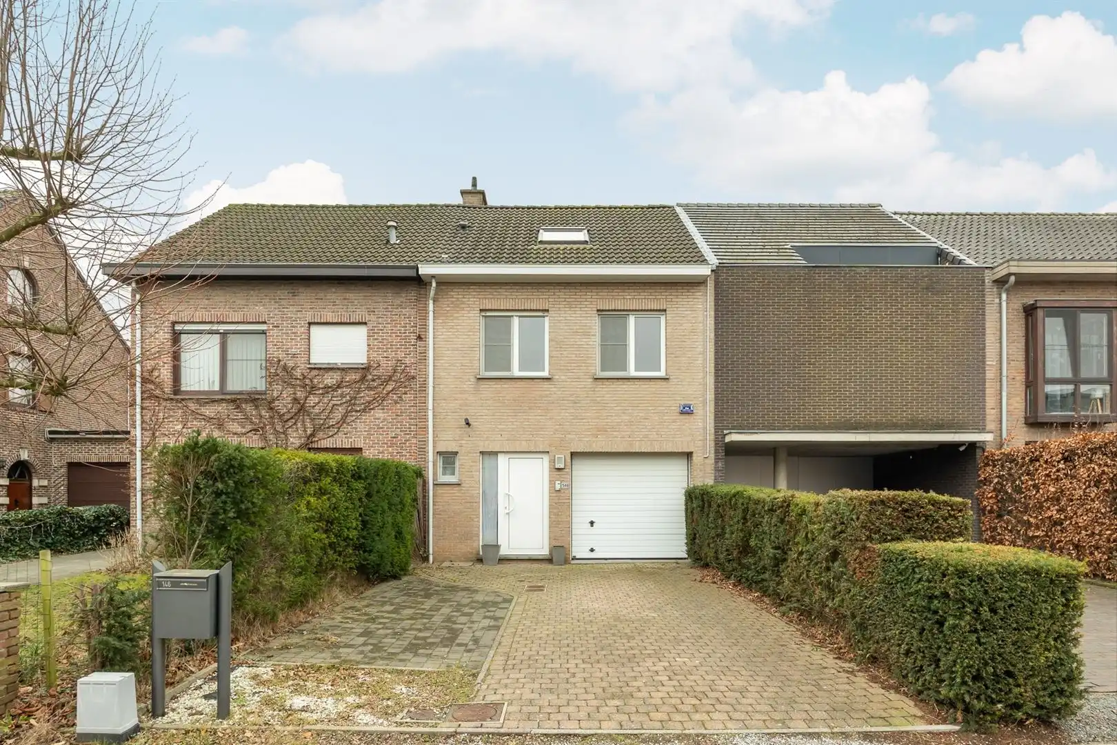 Gezellige woning met garage en vrij zicht achteraan foto {{pictureIndex}}