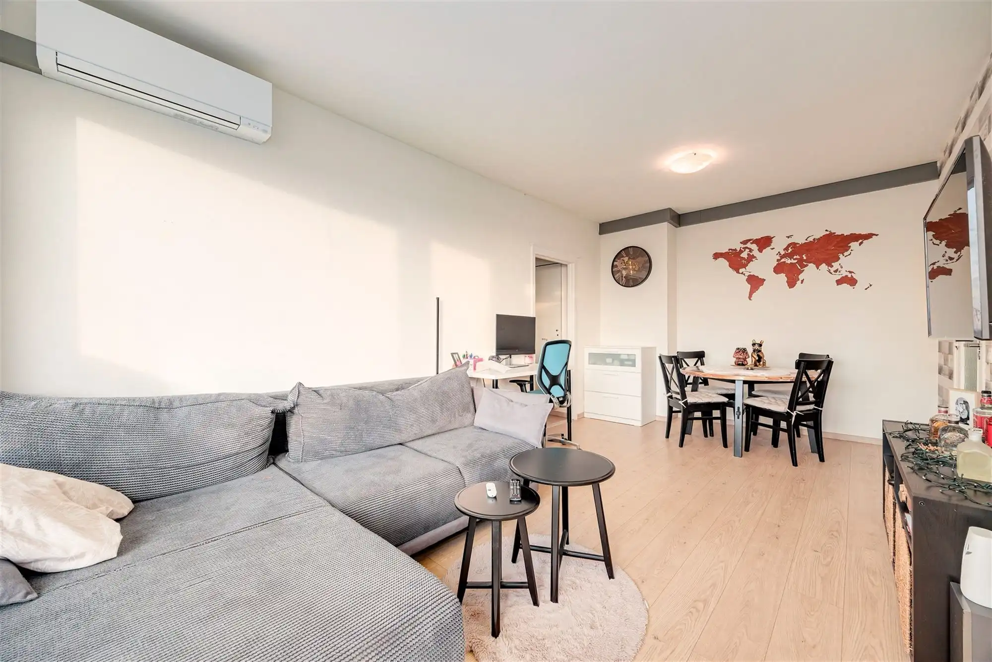 Charmant 1-slpk appartement met ruim terras in Wilrijk foto 6