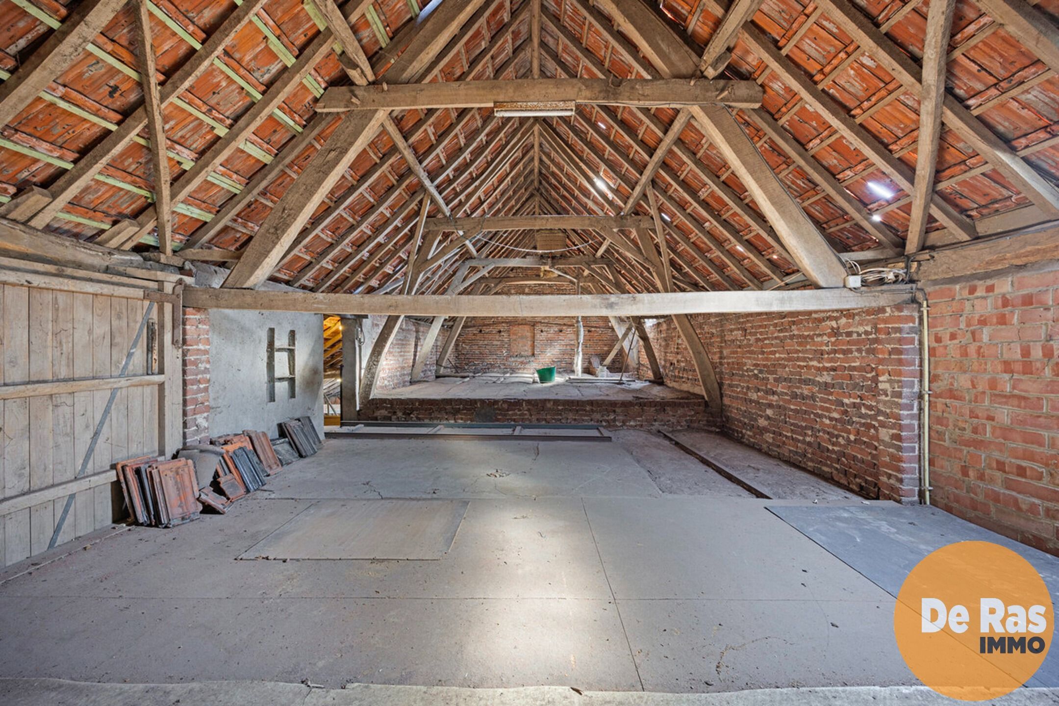WOUBRECHTEGEM- Karaktervolle renovatiewoning op 1ha 25a 50ca foto 17