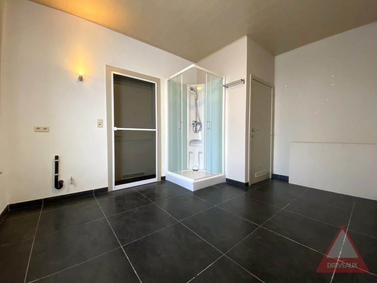 Langemark-Poelkapelle – Instapklare woning met tuin en garage foto 7