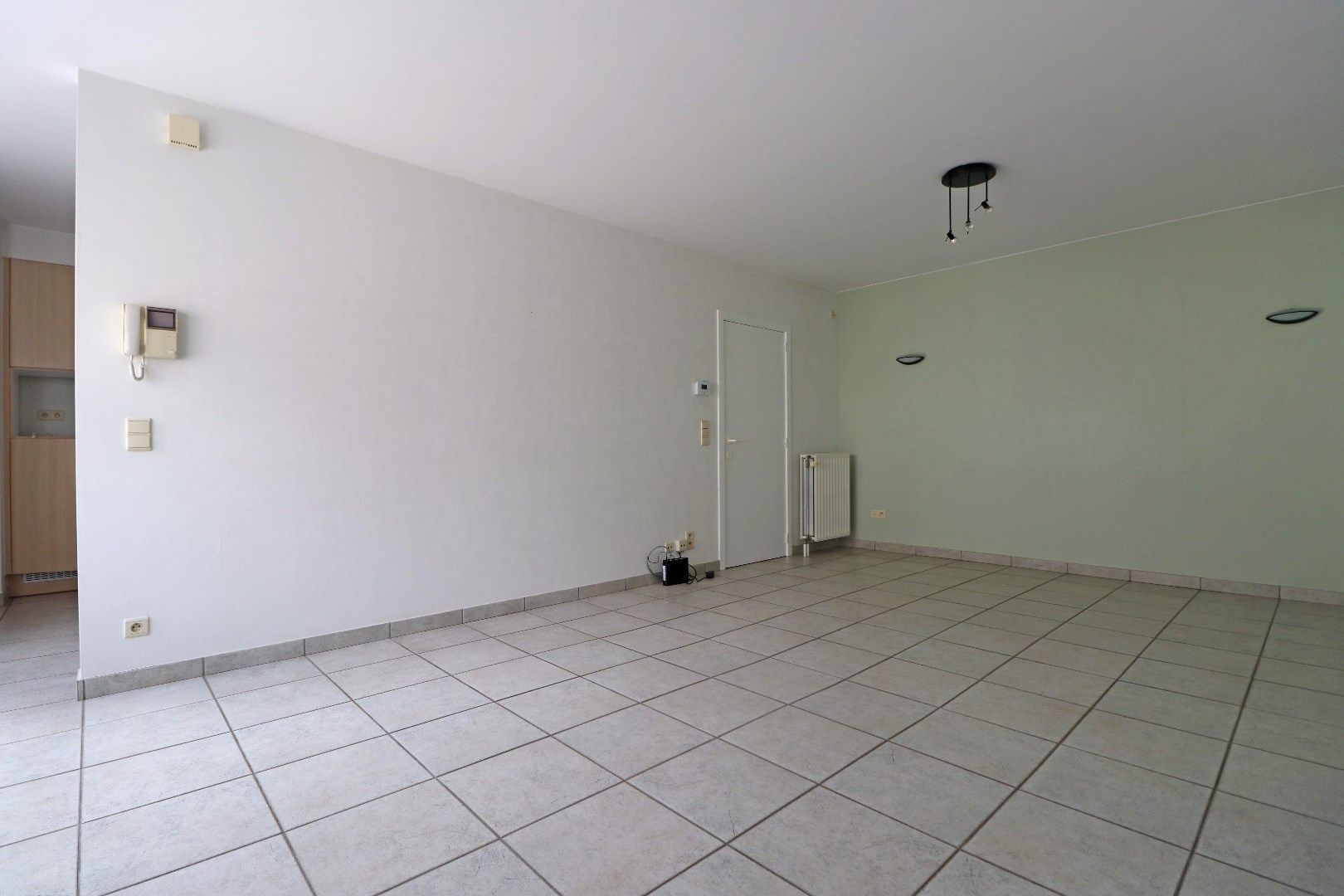 Verzorgd appartement met ruim terras foto 4