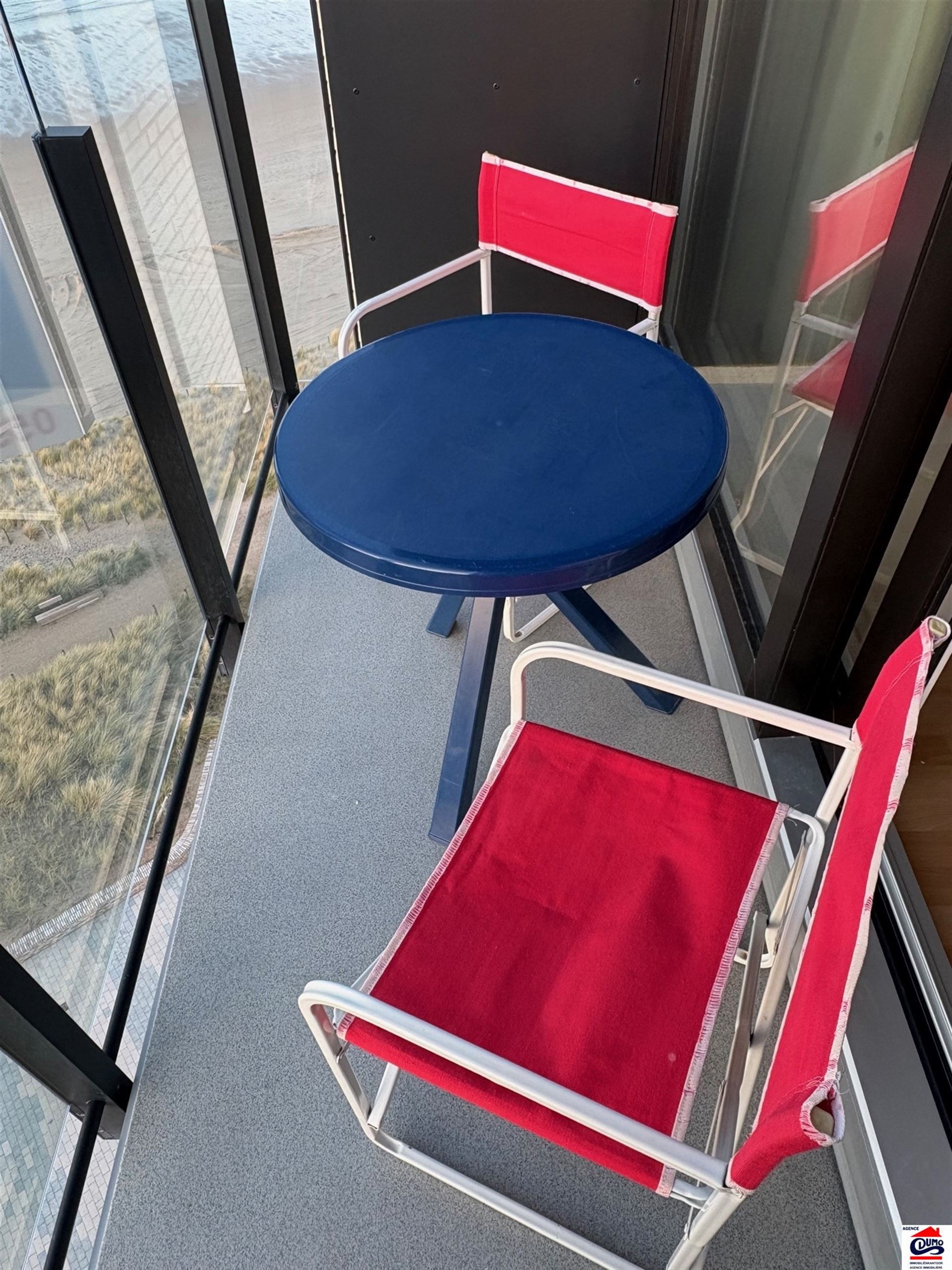 Gemeubeld appartement met 1 slaapkamer op de Zeedijk foto 8