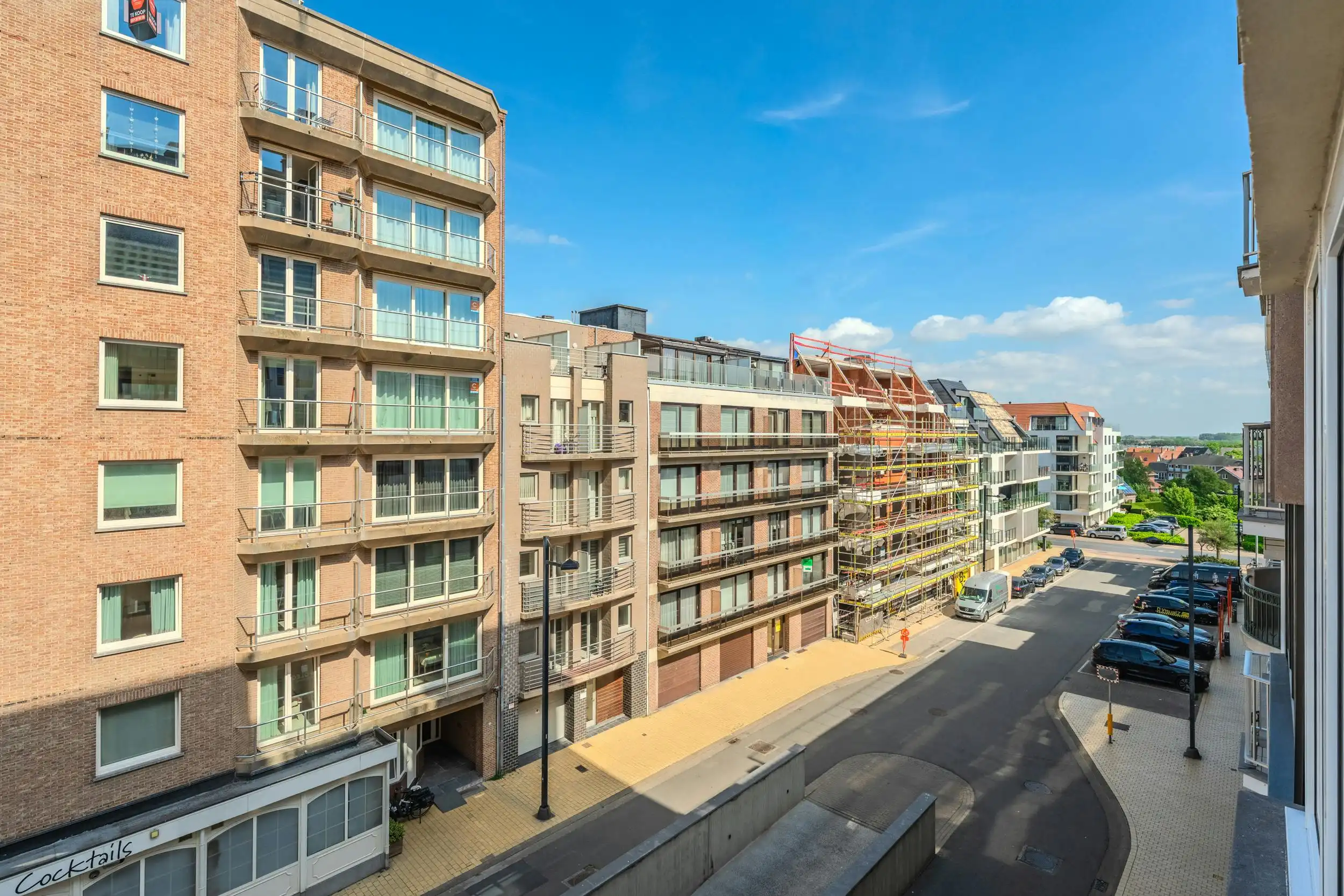 Gerenoveerd appartement te koop met zijdelings zeezicht! foto 8