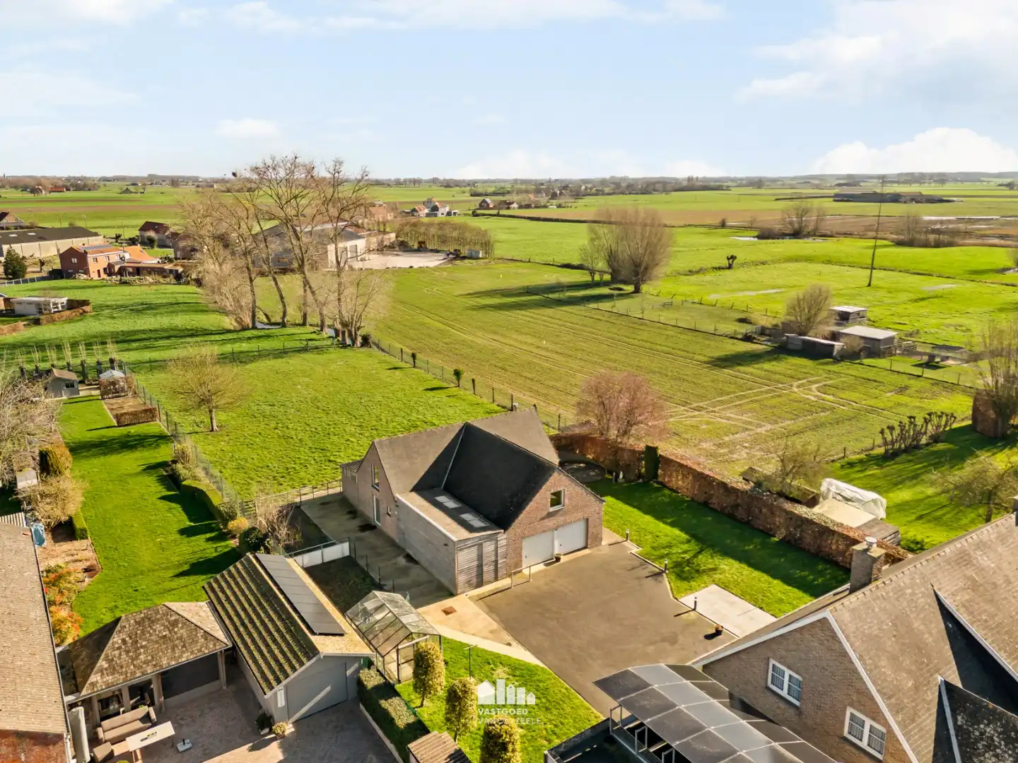  Prachtige villa met achterliggend gastenverblijf en weide op perceel 3.235m².  foto 35